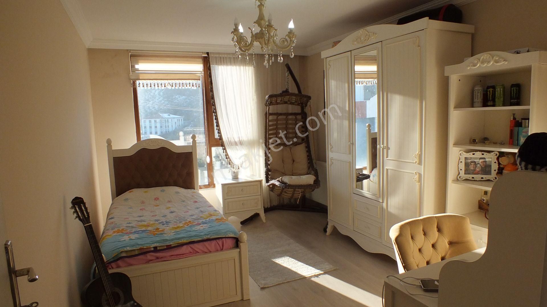 Çukurçayır Gonca Sitesi Satılık 4+1 12. Kat 185m2 Dubleks - Görsel 30