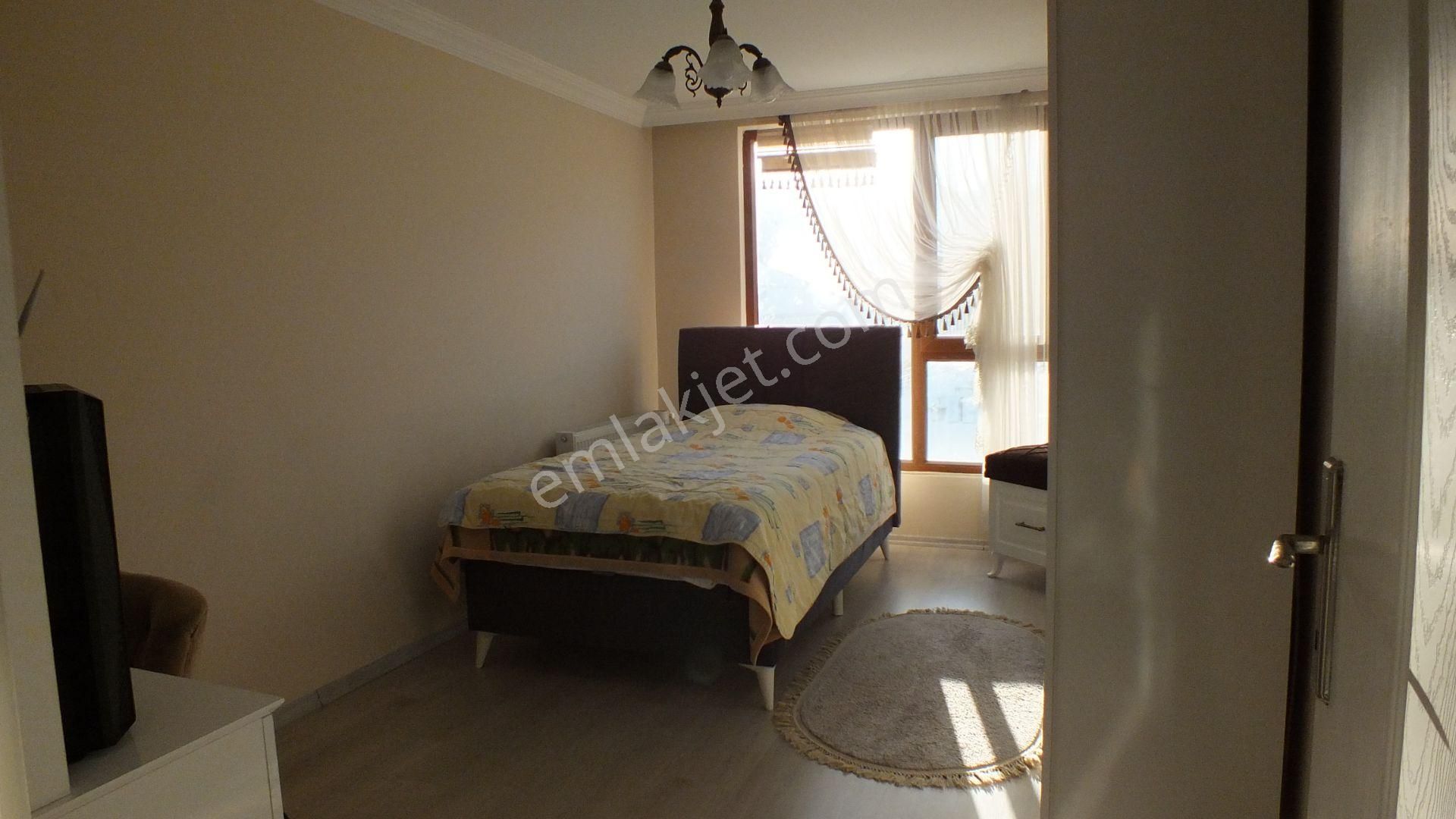 Çukurçayır Gonca Sitesi Satılık 4+1 12. Kat 185m2 Dubleks - Görsel 16