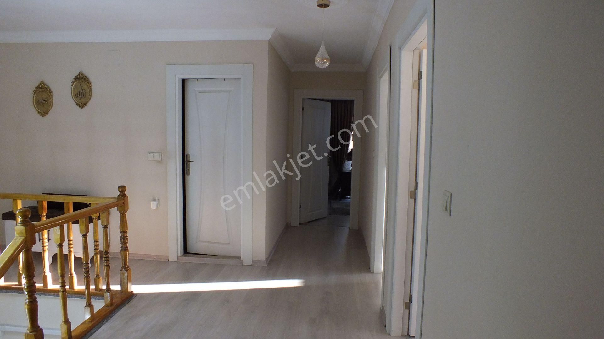 Çukurçayır Gonca Sitesi Satılık 4+1 12. Kat 185m2 Dubleks - Görsel 15
