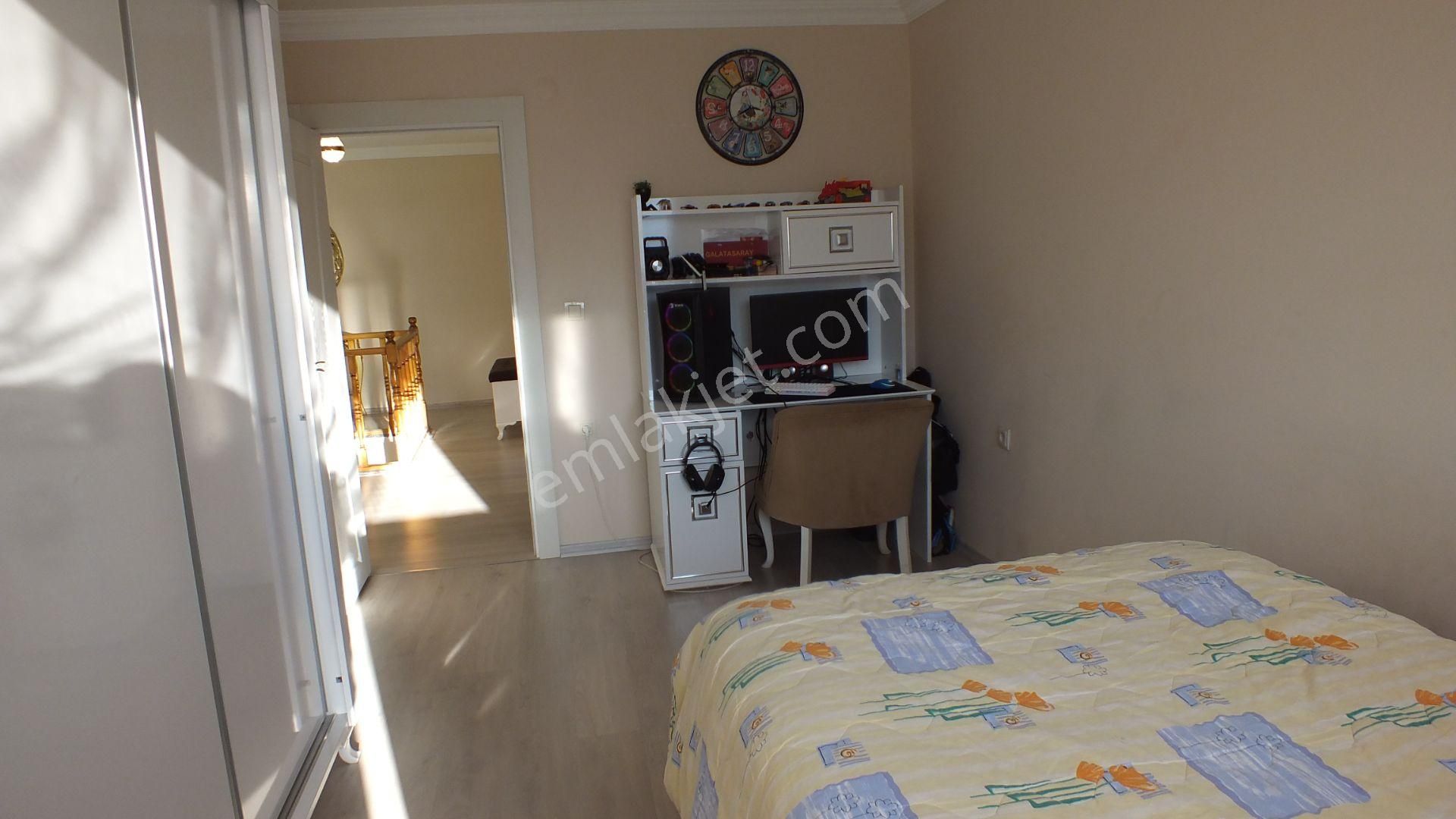 Çukurçayır Gonca Sitesi Satılık 4+1 12. Kat 185m2 Dubleks - Görsel 7