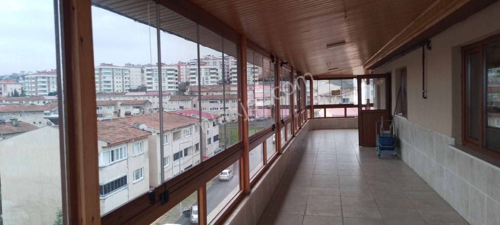 Trabzon Pelitli Mahallesinde Kiralık Catı Katı 1+1 - Görsel 14