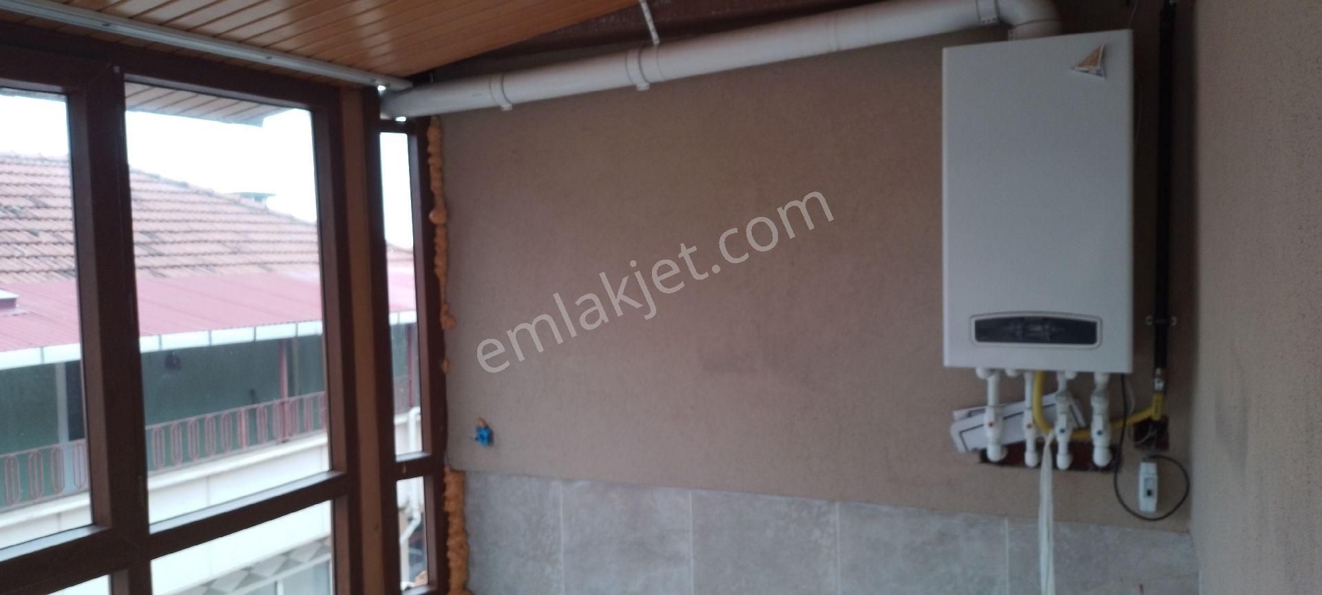 Trabzon Pelitli Mahallesinde Kiralık Catı Katı 1+1 - Görsel 17