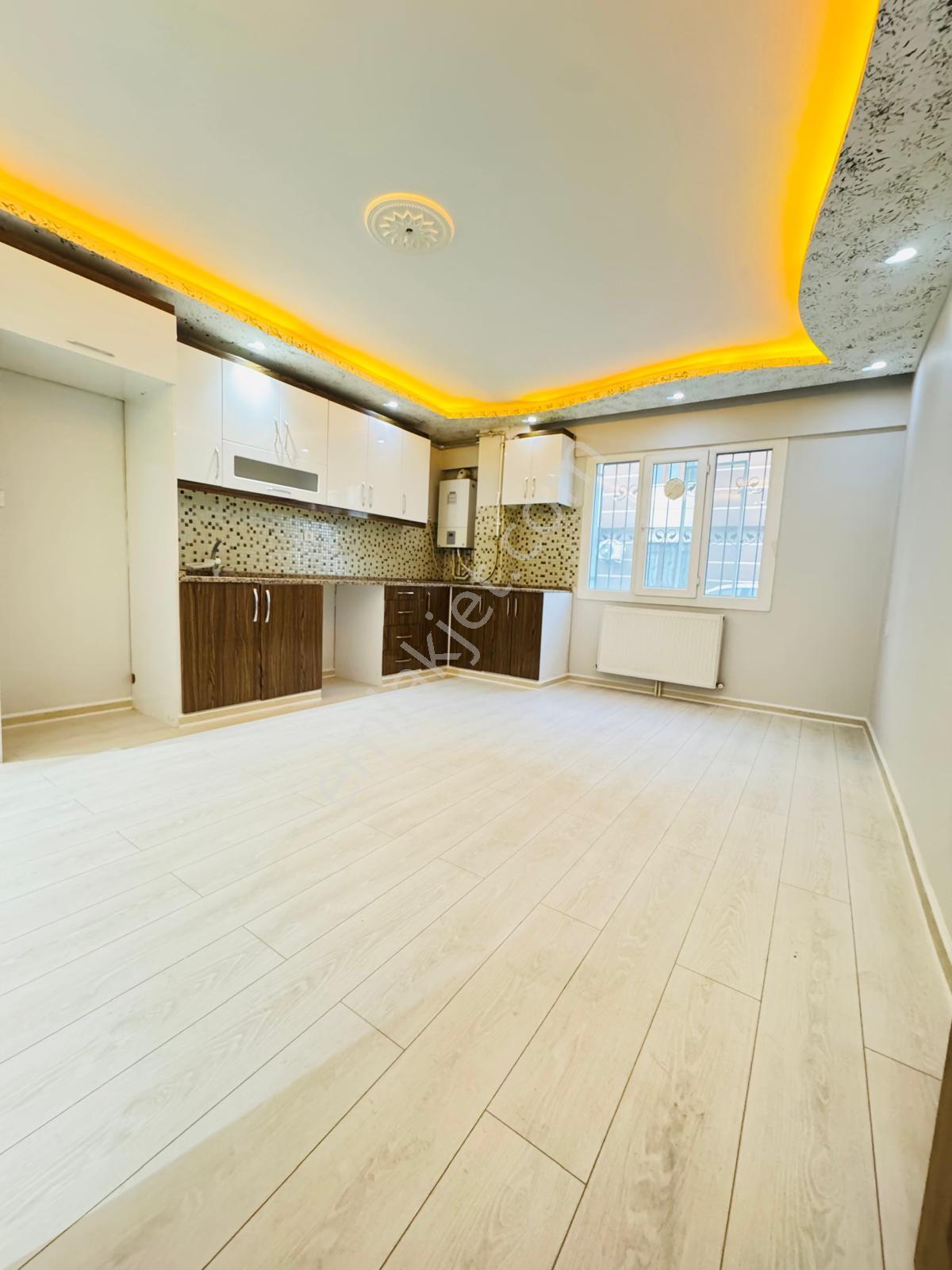🏡kuşlu Bahçemahallesi 🏡 ✅3+1 120m2 3 Katlının Zemin Katı ❇️açık Mutfak Petek Kombili