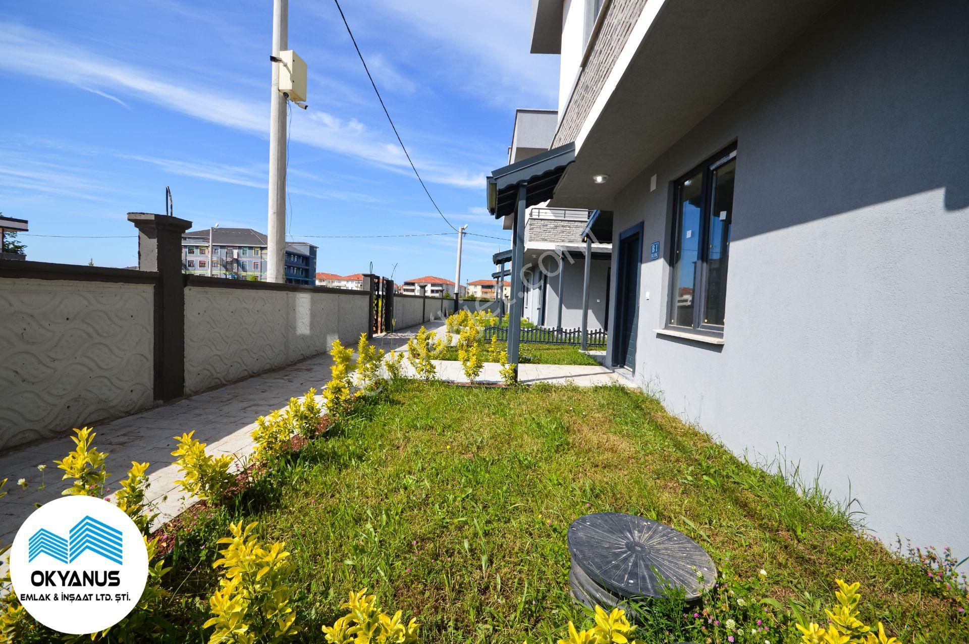 Karasu'da Geniş Teraslı Havuzlu 3+1 Satılık Villa - Görsel 16