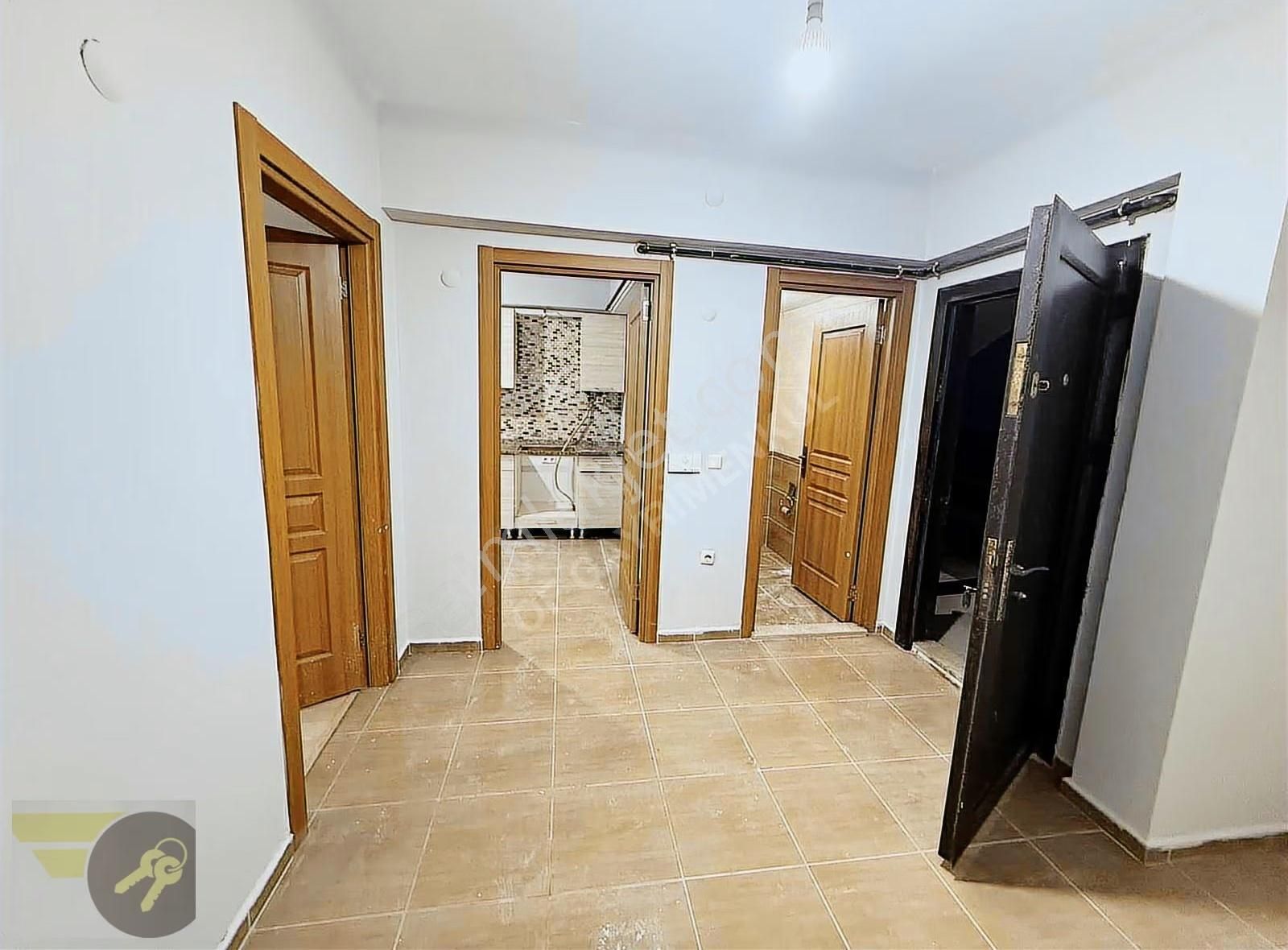 *of Gayrimenkul* İlçe Merkezin'de 1.kat 3+1 145m2 Satılık Daire - Görsel 5