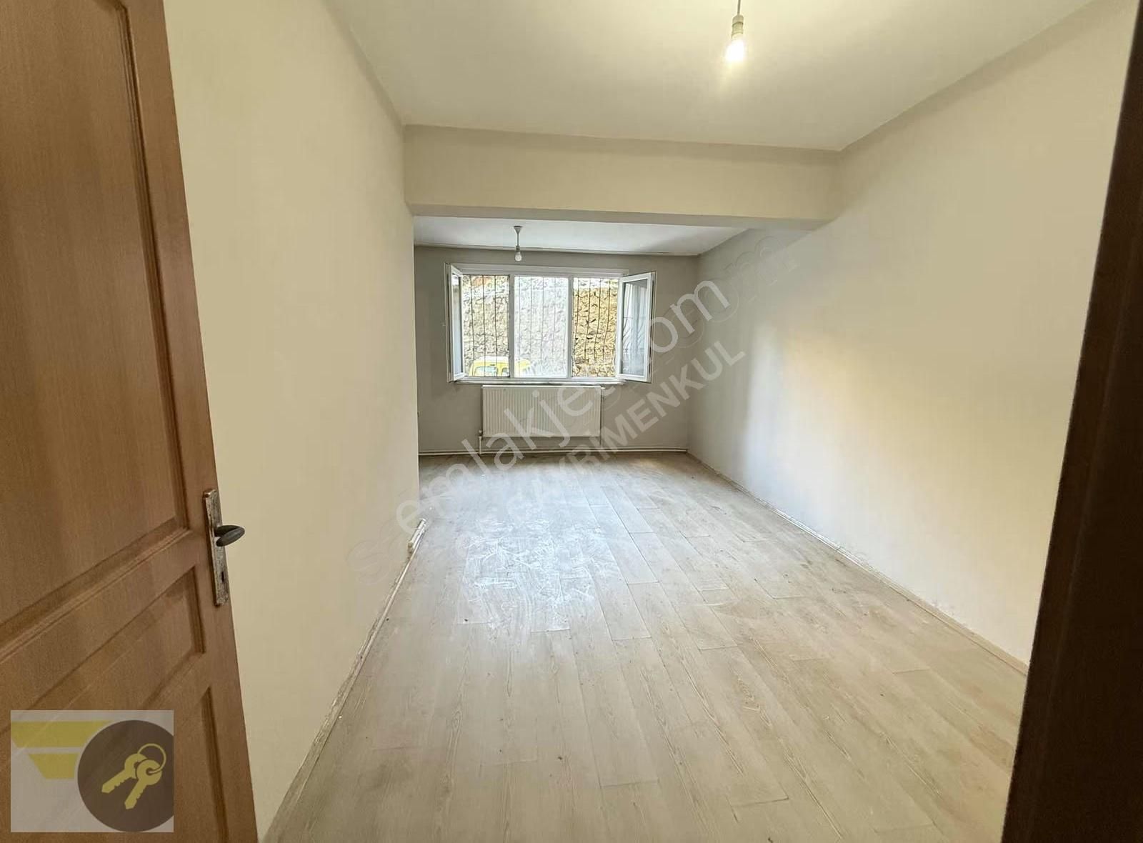 *of Gayrimenkul* İlçe Merkezin'de 1.kat 3+1 145m2 Satılık Daire - Görsel 20
