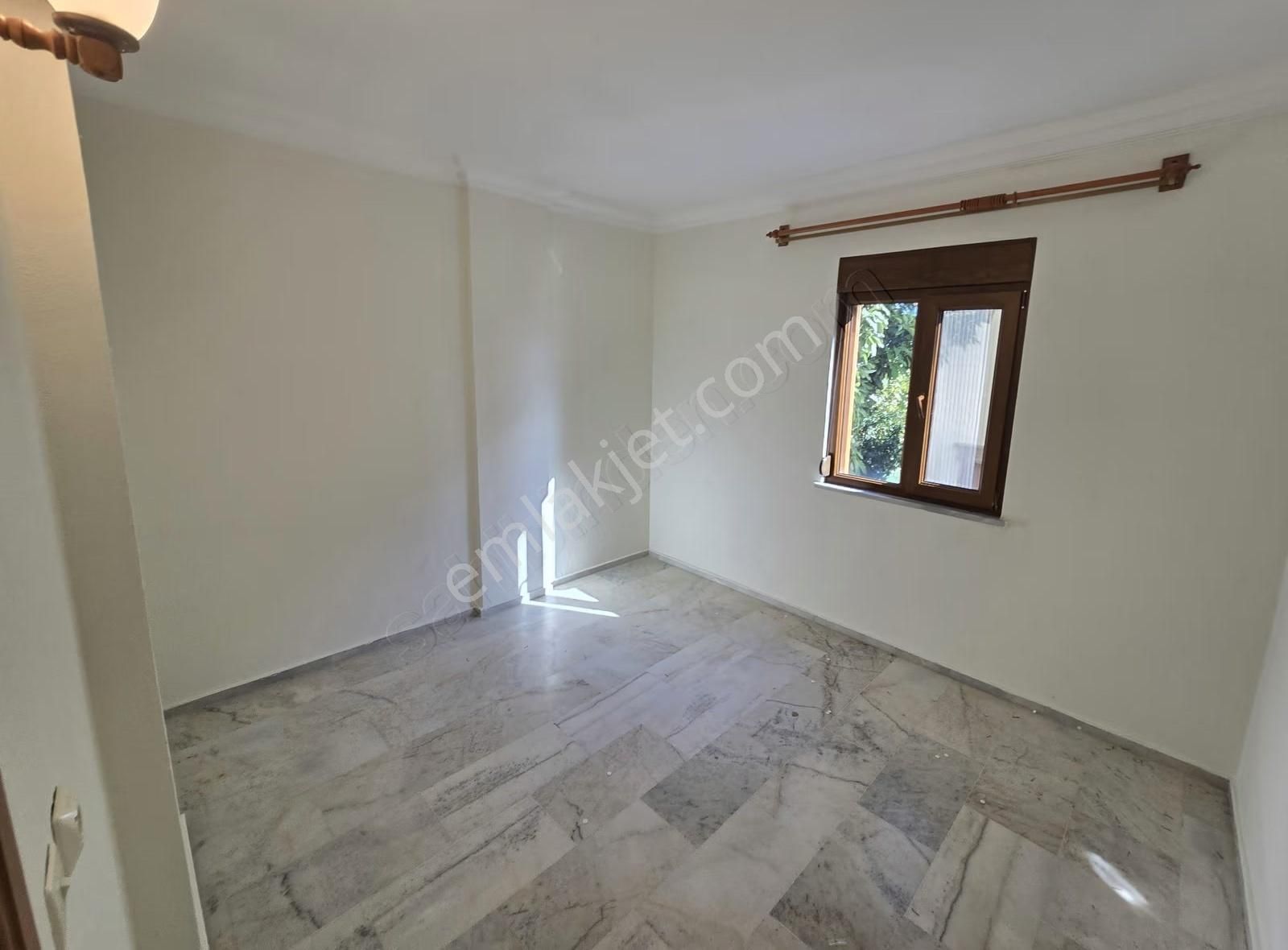 Alanya Avsallar Denize 700 Metre 5+1 Satılık Tribleks Villa - Görsel 3