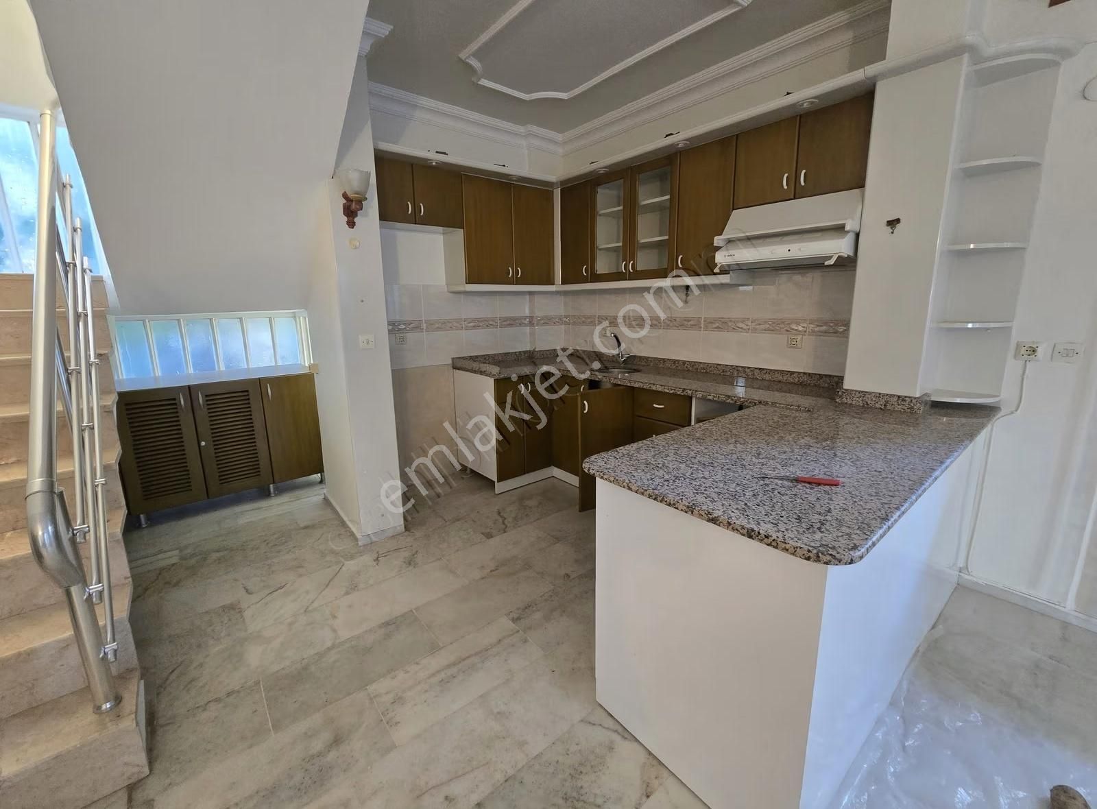 Alanya Avsallar Denize 700 Metre 5+1 Satılık Tribleks Villa - Görsel 9