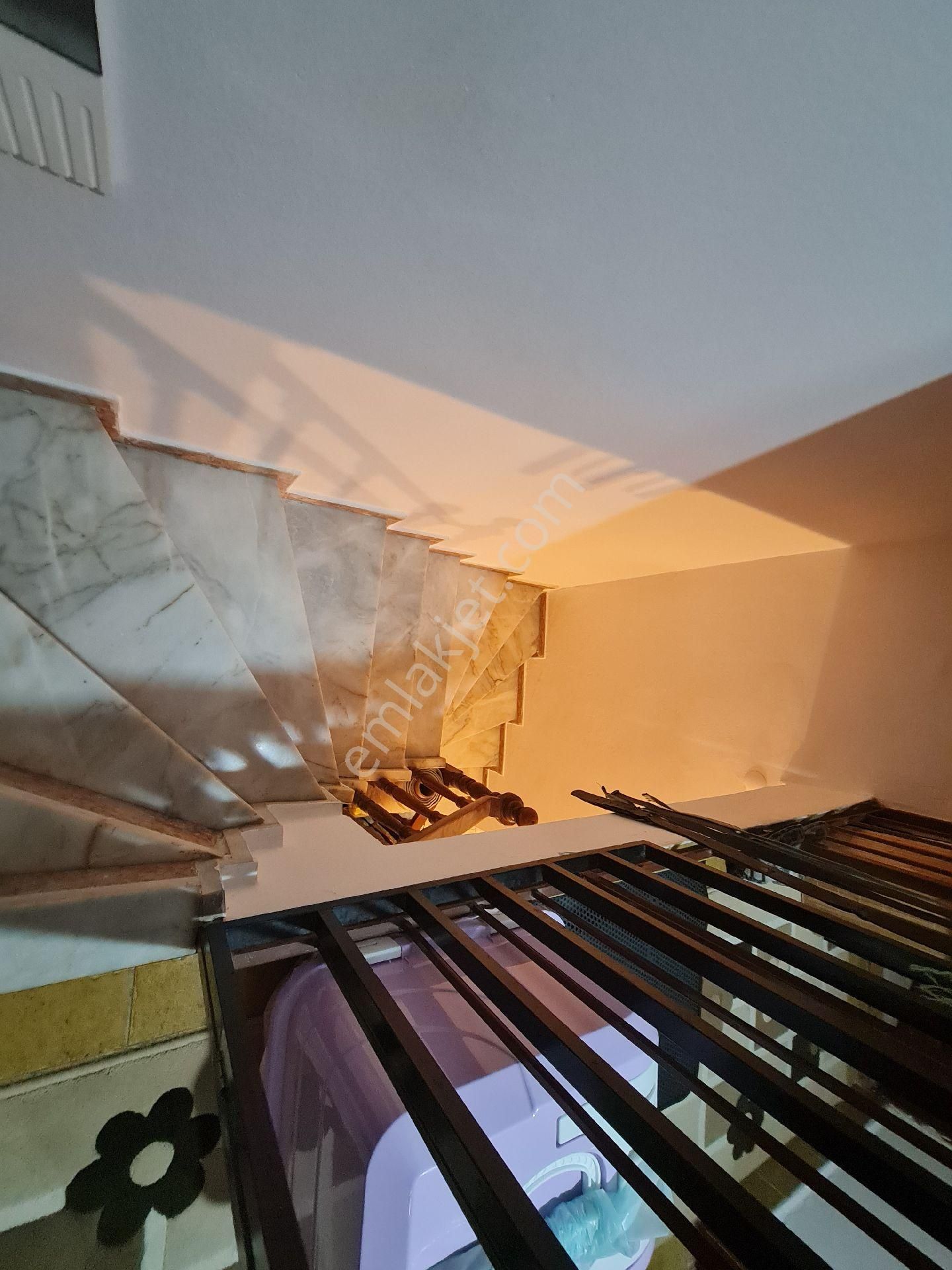 Denize Sıfır Site İçerisinde Müstakil Bahçeli 3+1 Yazlık - Görsel 16