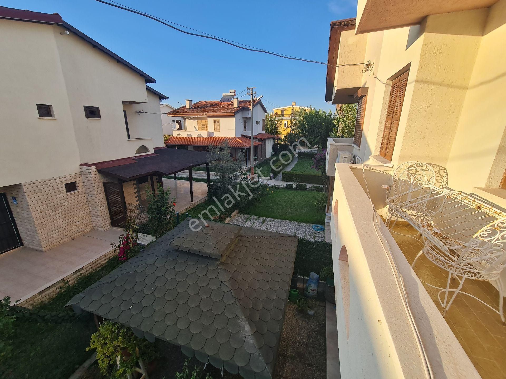 Denize Sıfır Site İçerisinde Müstakil Bahçeli 3+1 Yazlık - Görsel 32