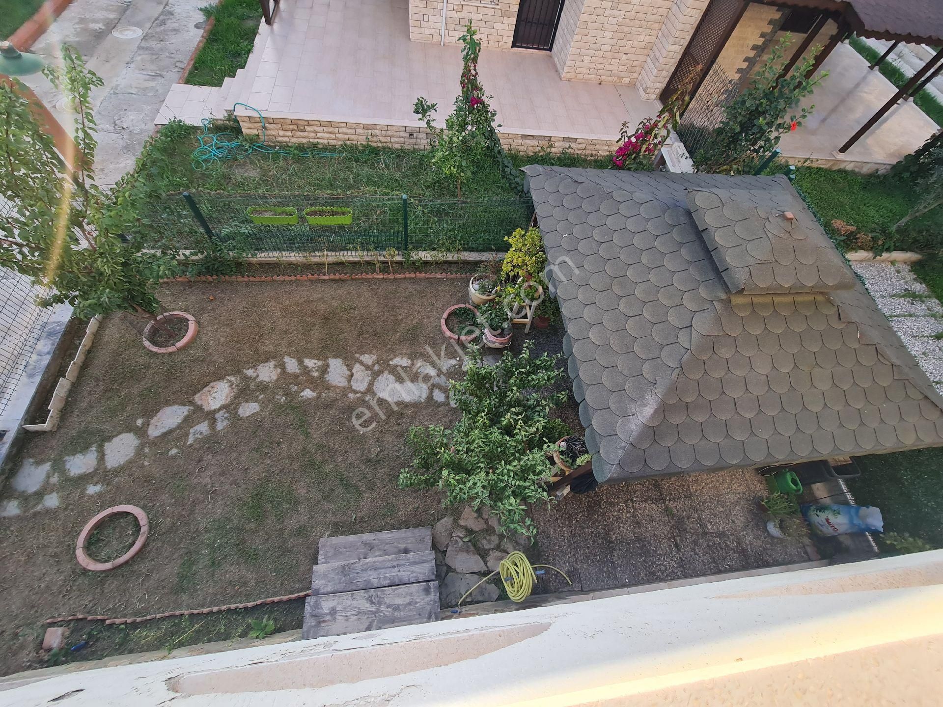 Denize Sıfır Site İçerisinde Müstakil Bahçeli 3+1 Yazlık - Görsel 25