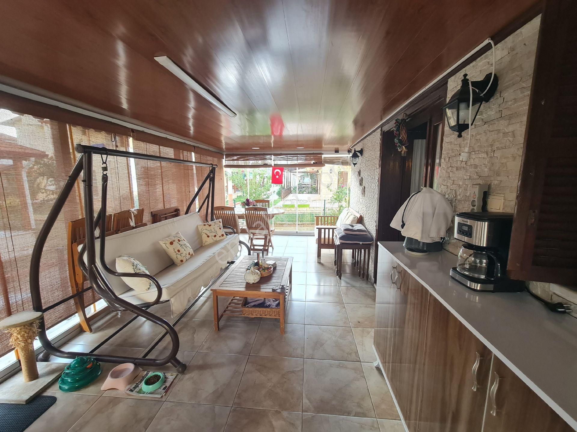 Denize Sıfır Site İçerisinde Müstakil Bahçeli 3+1 Yazlık - Görsel 8