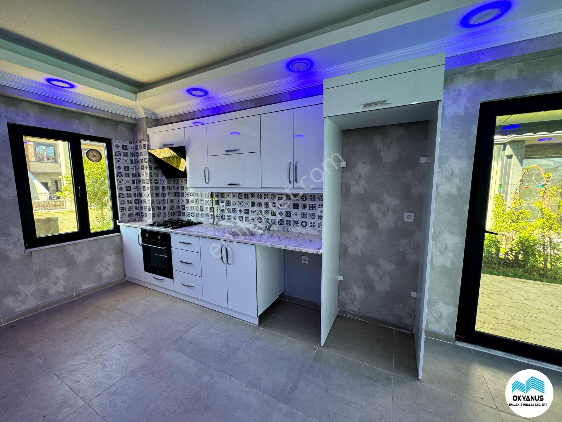 Karasu'da Denize Yürüme Mesafesinde Havuzlu 3+1 Satılık Villa - Görsel 13