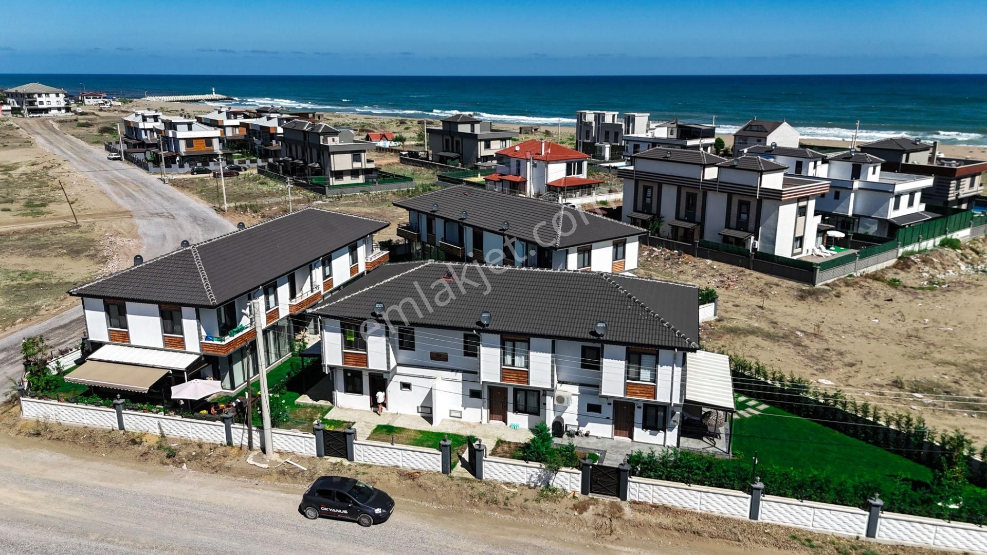 Karasu'da Denize Yürüme Mesafesinde Havuzlu 3+1 Satılık Villa - Görsel 7