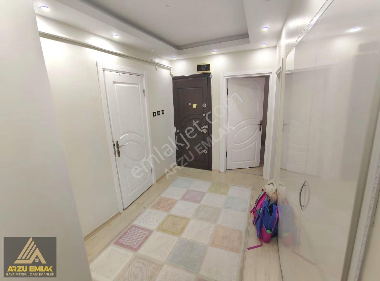 Arzu Emlaktan Zübeydehanımda Masrafsız 2+1daire Arsatapulu 22m2 - Görsel 15