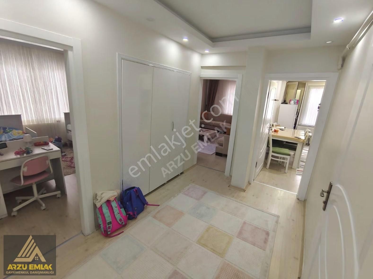 Arzu Emlaktan Zübeydehanımda Masrafsız 2+1daire Arsatapulu 22m2 - Görsel 4