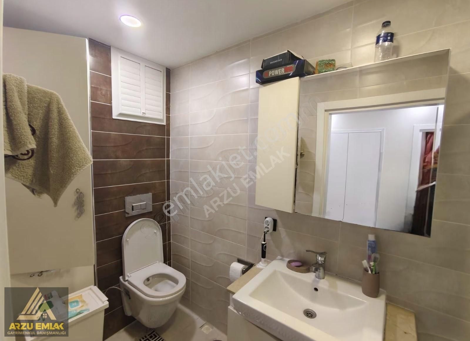 Arzu Emlaktan Zübeydehanımda Masrafsız 2+1daire Arsatapulu 22m2 - Görsel 8