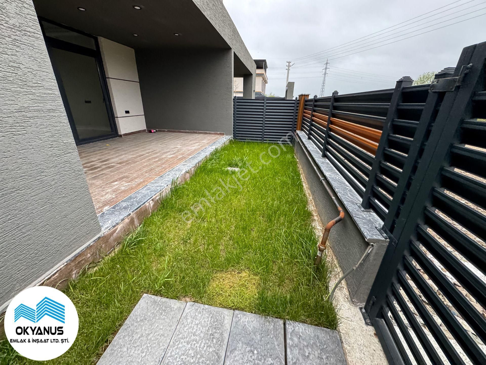 Karasu'da Özel Tasarımlı Geniş Teraslı 3+1 Satılık Villa - Görsel 7