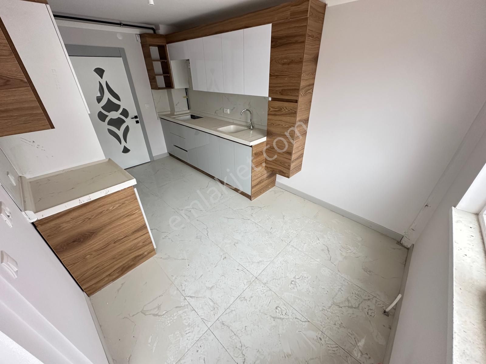 Yenikent Mustafa Kemal Mh.de 3+1 Katta Lüx Yapılı Satılık Daire - Görsel 6