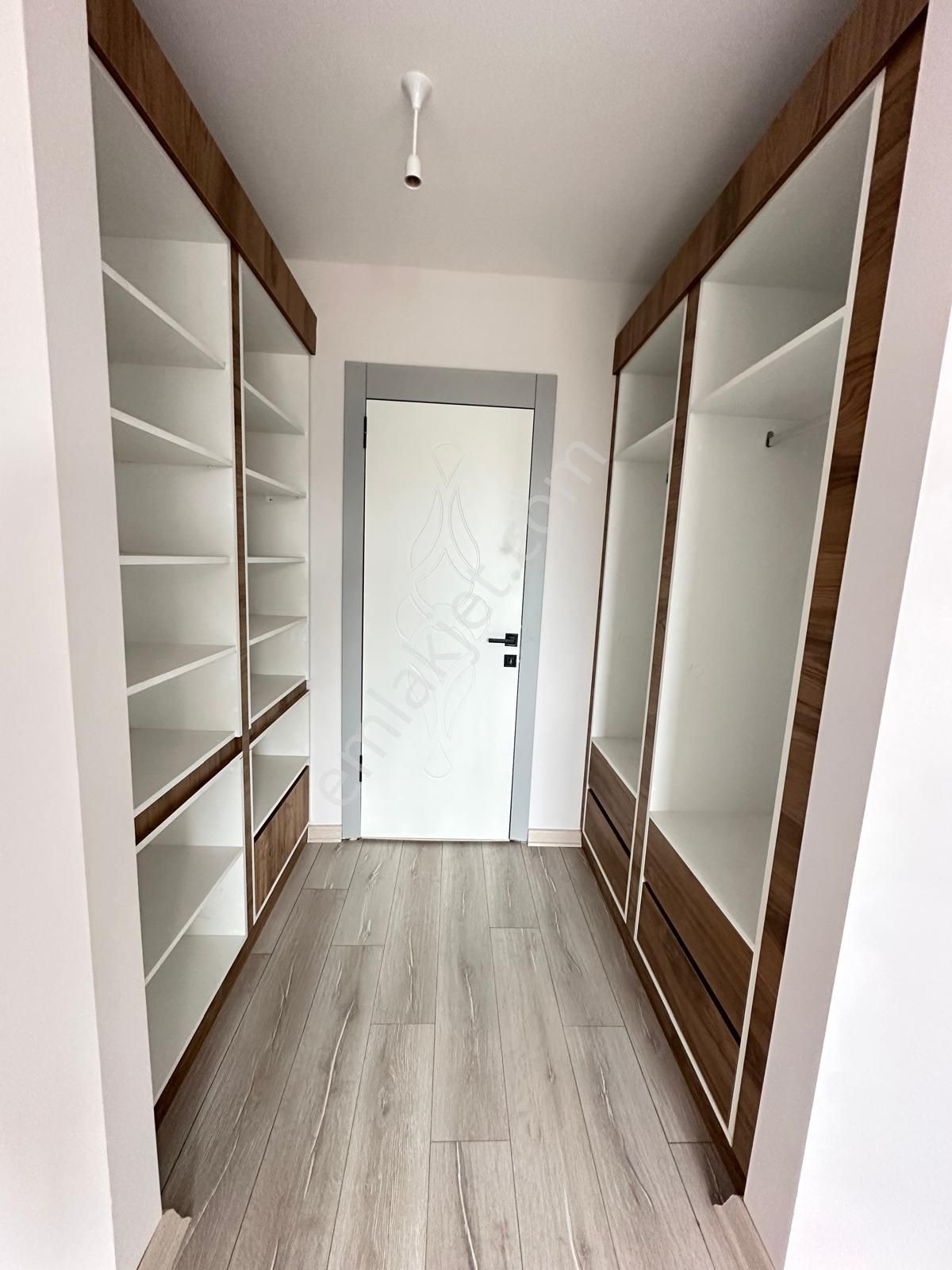 Yenikent Mustafa Kemal Mh.de 3+1 Katta Lüx Yapılı Satılık Daire - Görsel 17