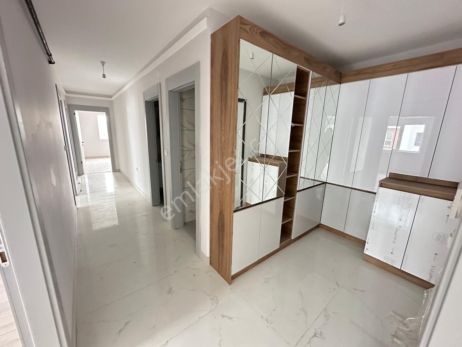 Yenikent Mustafa Kemal Mh.de 3+1 Katta Lüx Yapılı Satılık Daire - Görsel 31