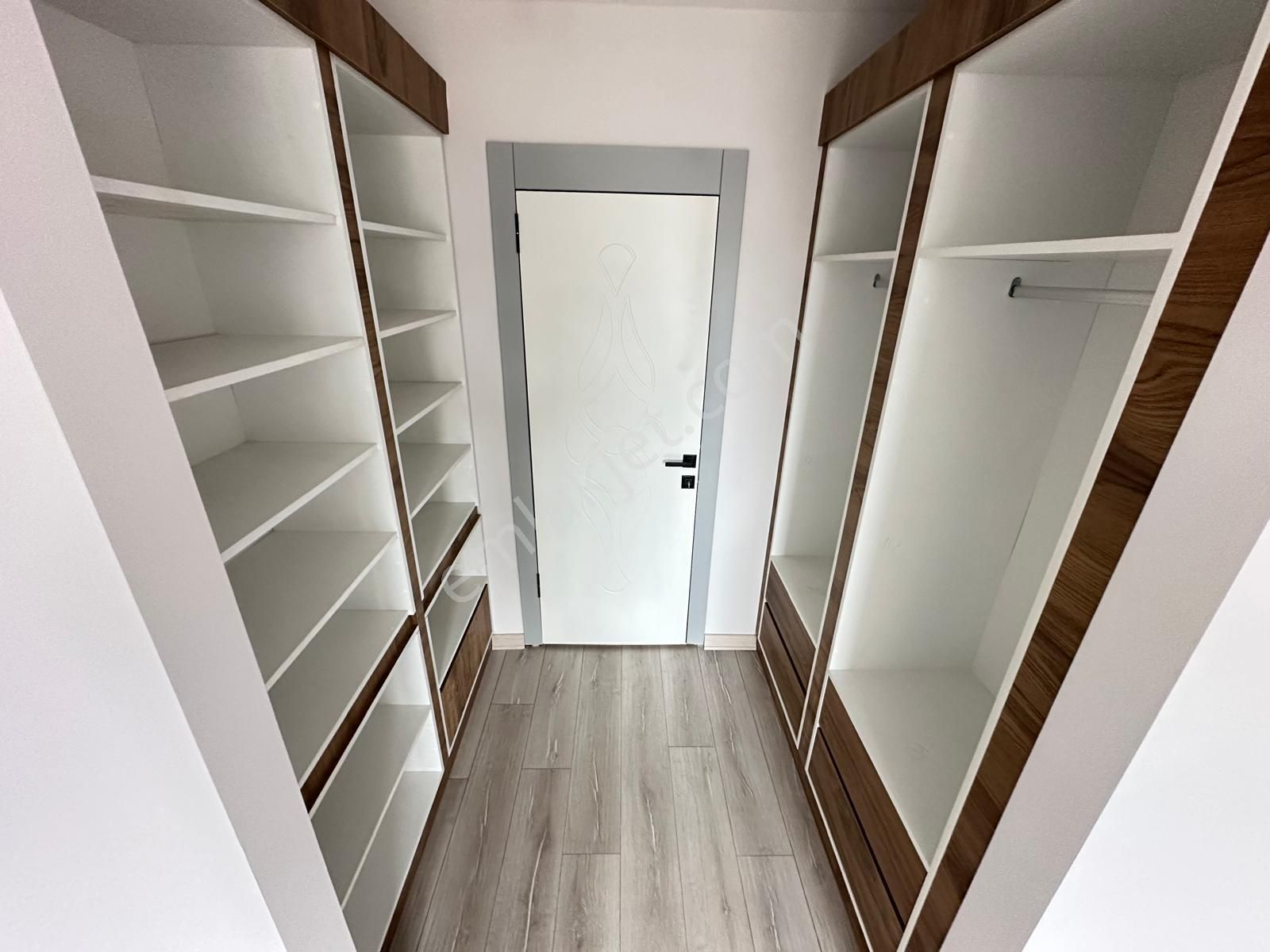 Yenikent Mustafa Kemal Mh.de 3+1 Katta Lüx Yapılı Satılık Daire - Görsel 18