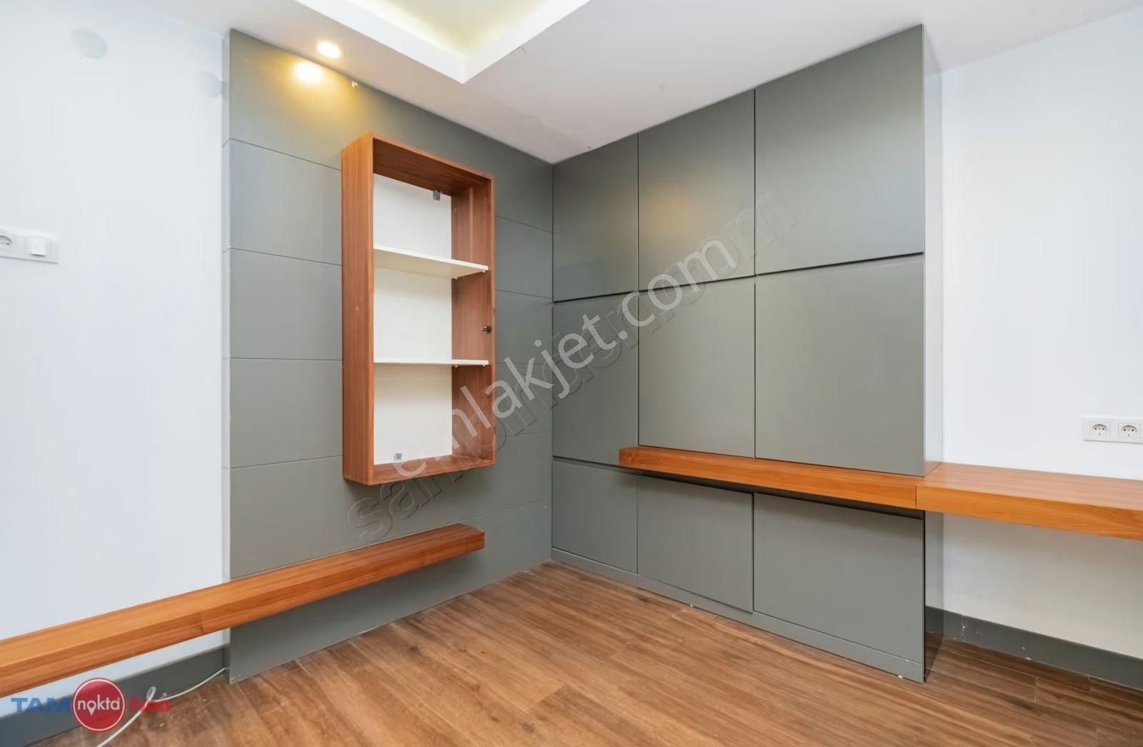 Yeşilbahçe De Site İçerisinde Bahçe Kullanımlı Villa Tadında - Görsel 30
