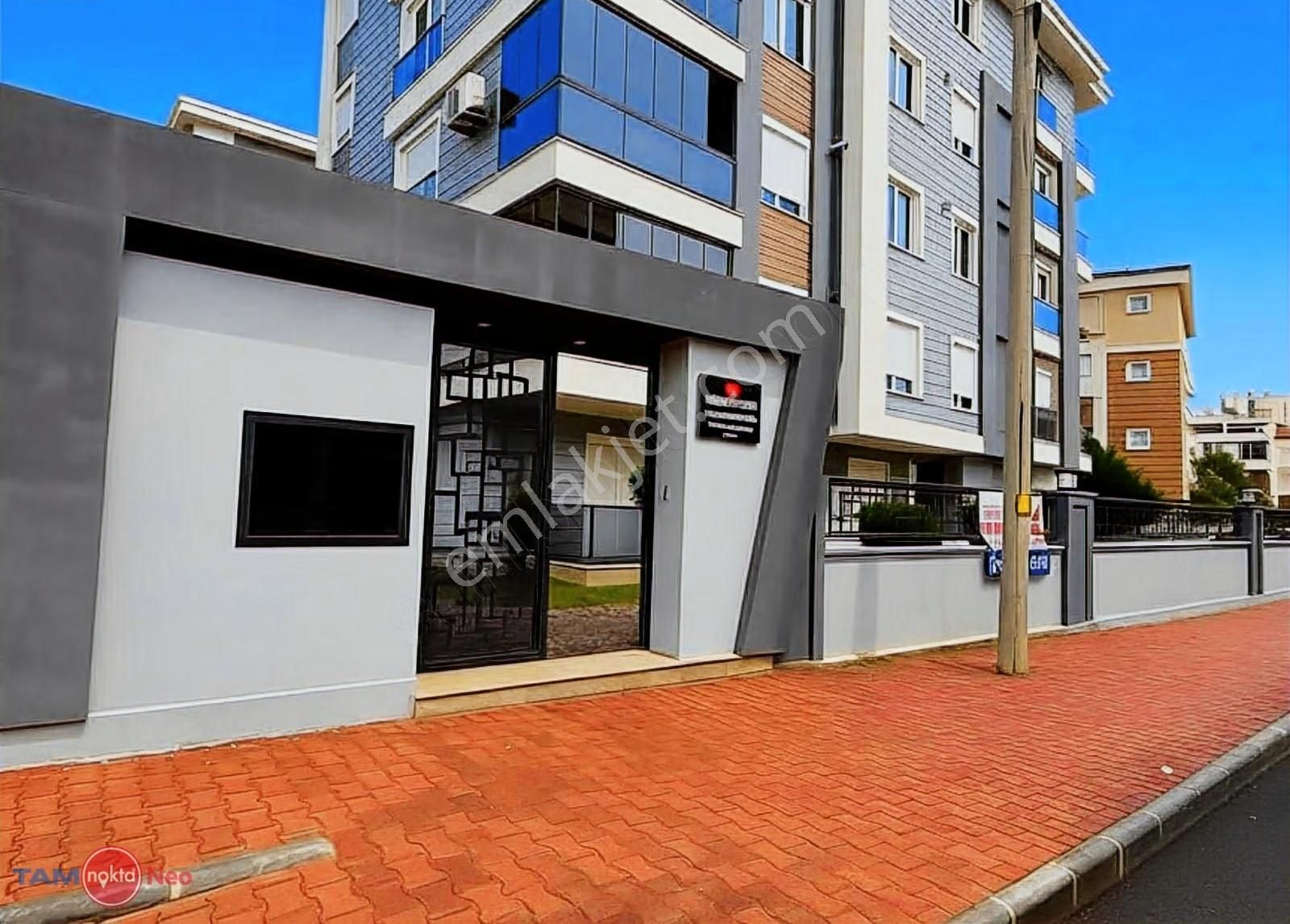 Meydankavağı Mah. 1+1 Havuzlu Kiralık Daire