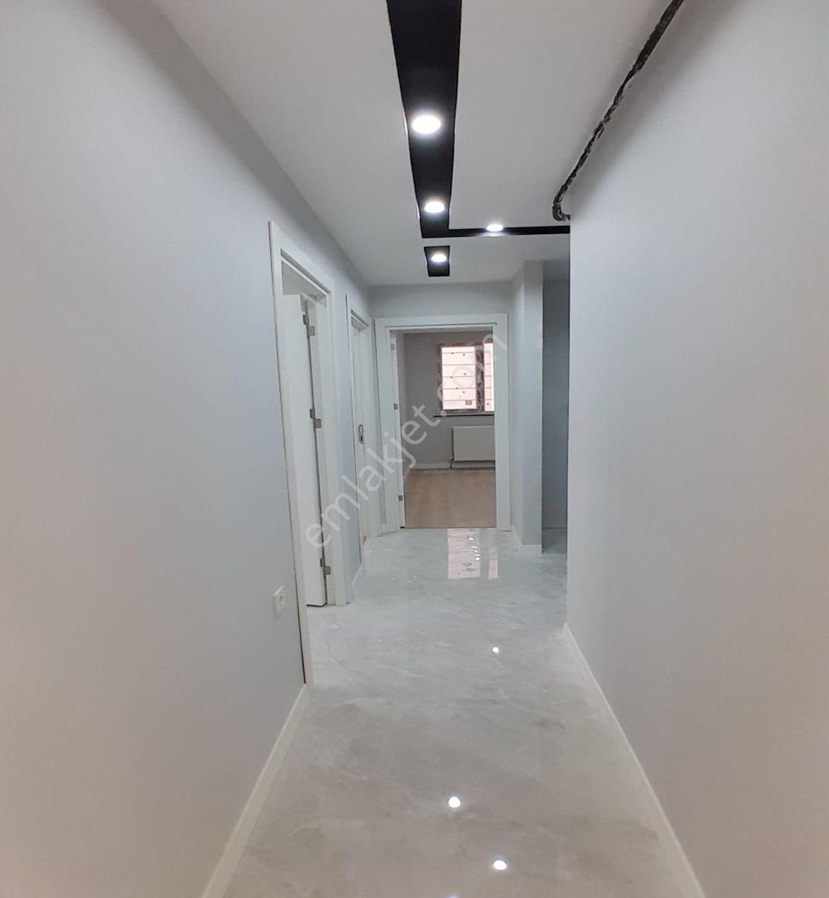 Müslüm Emlaktan Kapalı Otoparklı 4+2 Satılık Dublex - Görsel 16