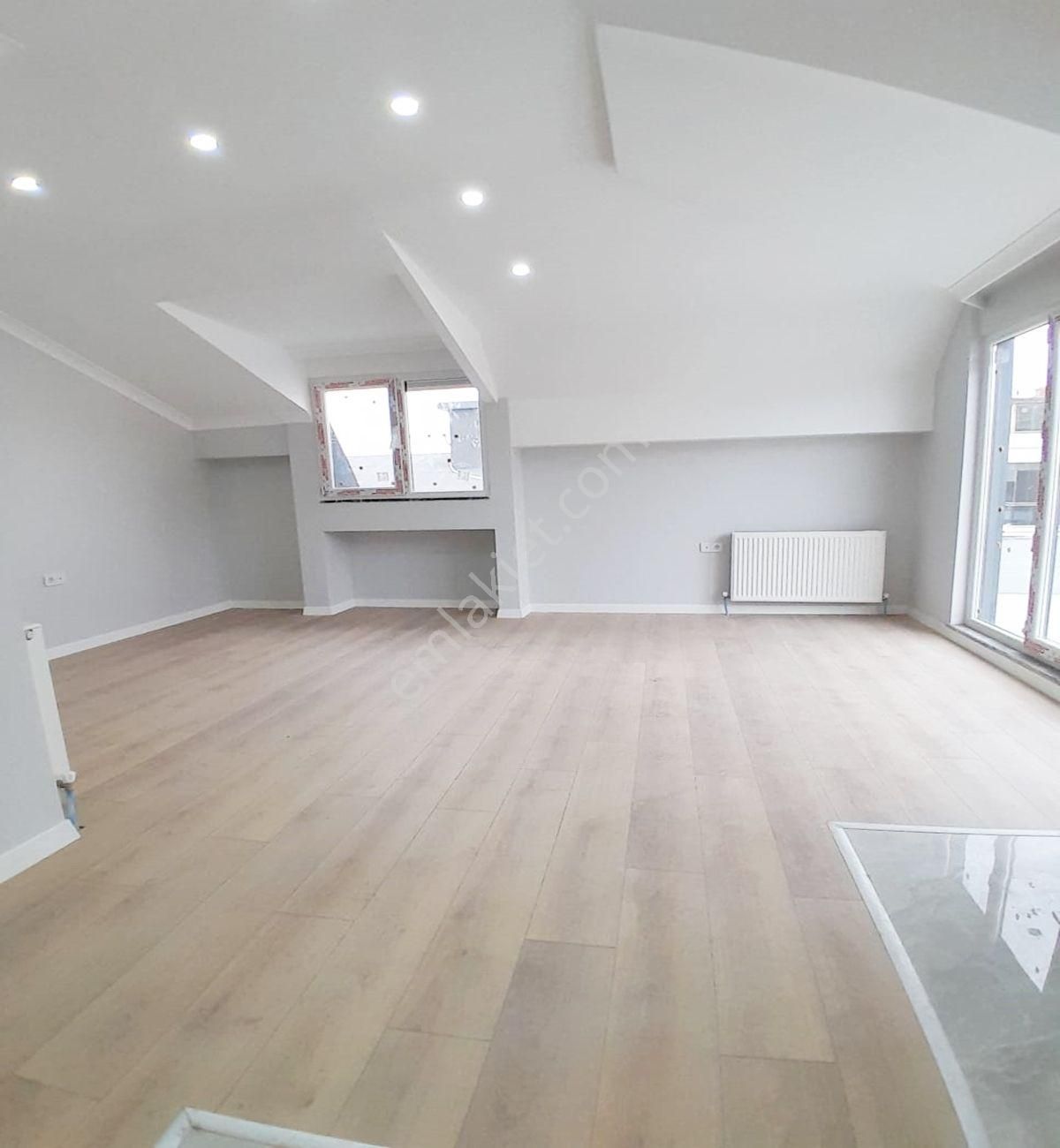 Müslüm Emlaktan Kapalı Otoparklı 4+2 Satılık Dublex - Görsel 5