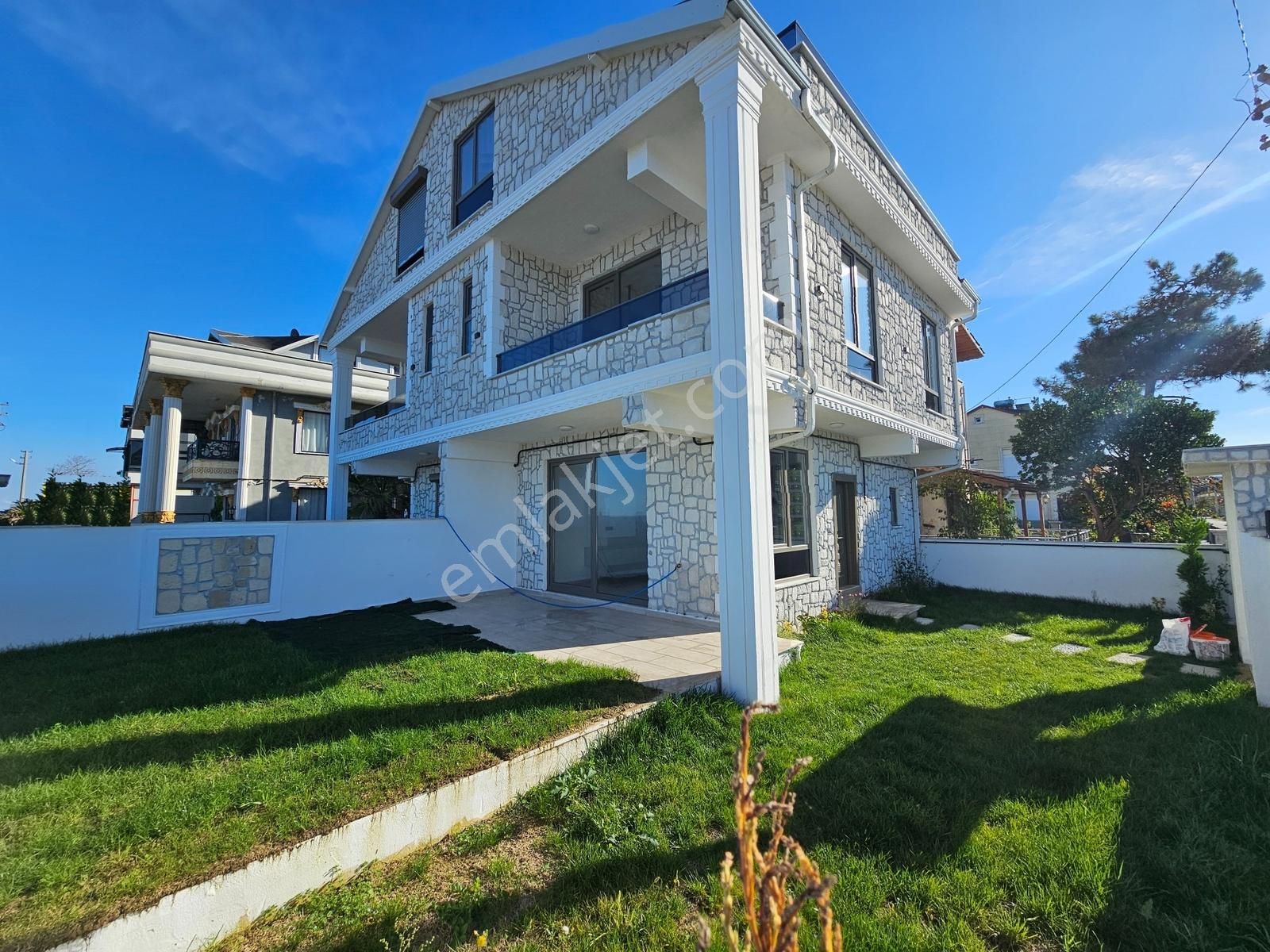 Kocaali Sakarya'da Deniz'den 4+1 Denize Sıfır,köşe Parsel , Havuzlu Lüks Villa - Görsel 26