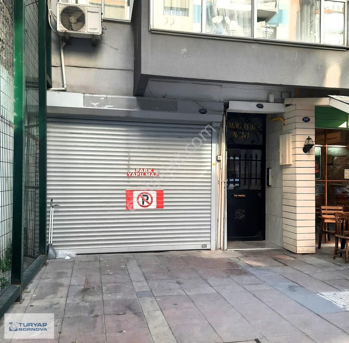 Mithatpaşa Cad Üzeri, Tarihi Asansör Sok 100 Mt Mesafede Dükkan