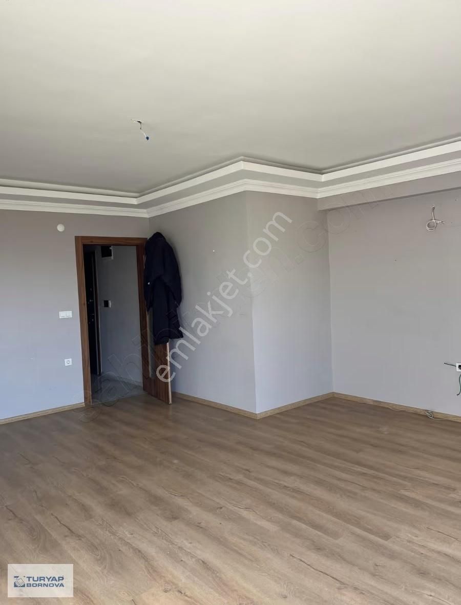 Ege Üniversitesi Yakınında Sıfır Tadilatlı Satılık 3+1 Daire - Görsel 24