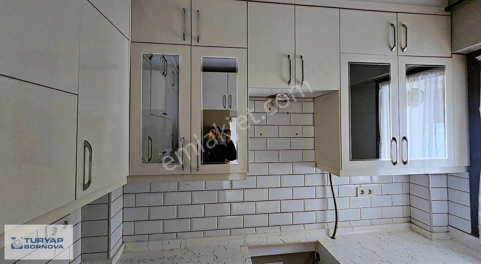 Ege Üniversitesi Yakınında Sıfır Tadilatlı Satılık 3+1 Daire - Görsel 14