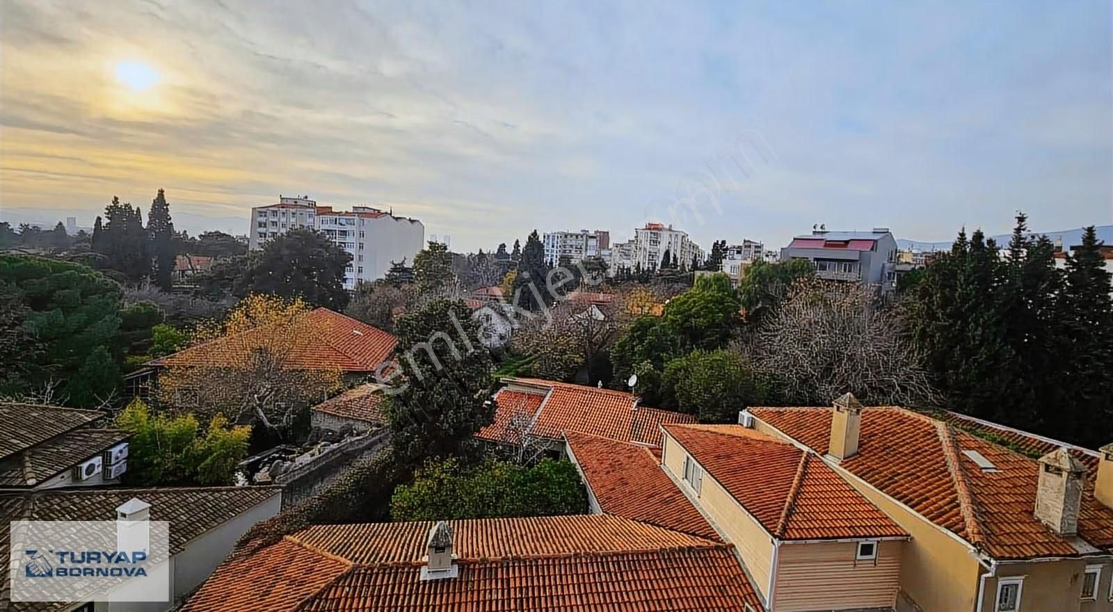 Ege Üniversitesi Yakınında Sıfır Tadilatlı Satılık 3+1 Daire