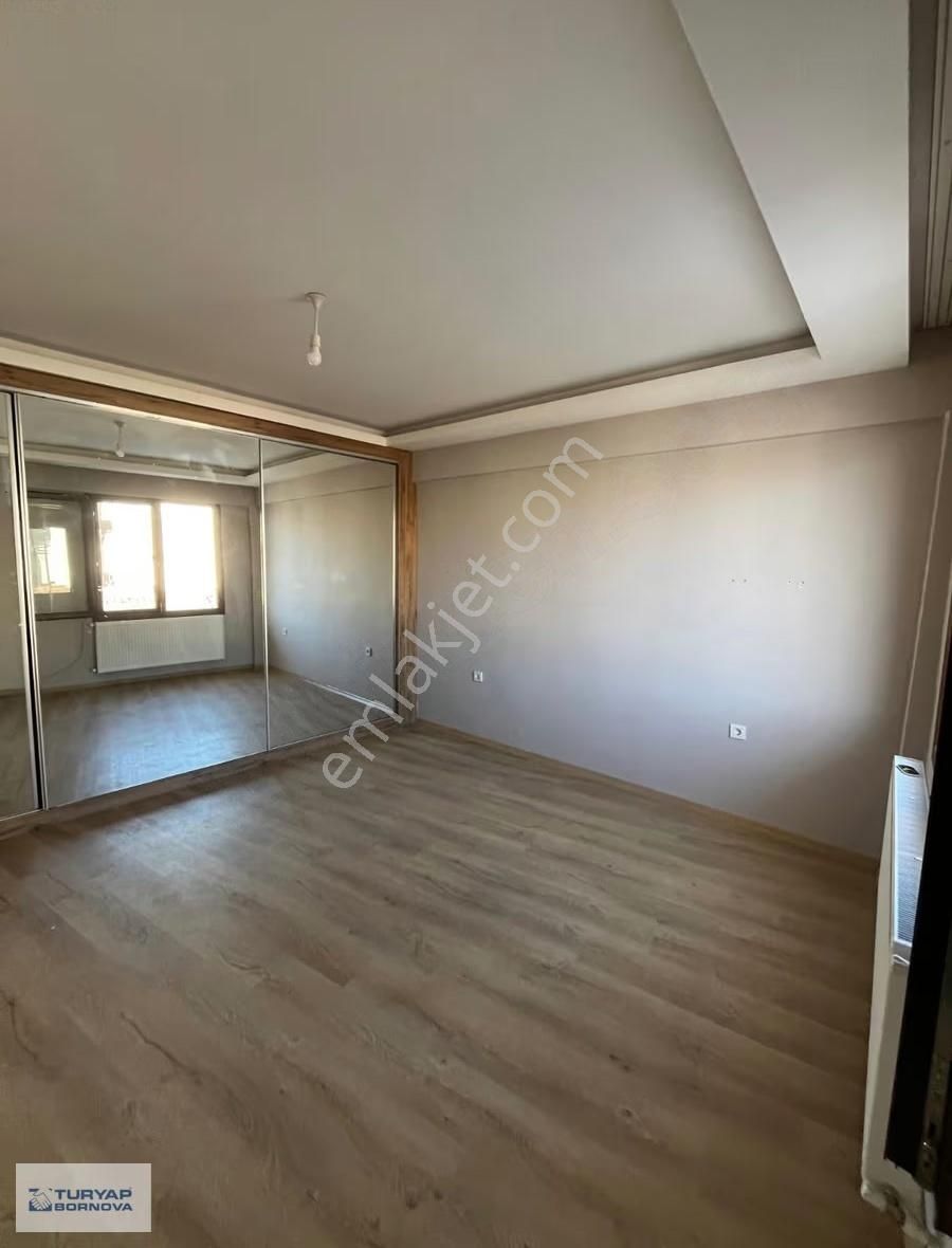 Ege Üniversitesi Yakınında Sıfır Tadilatlı Satılık 3+1 Daire - Görsel 18