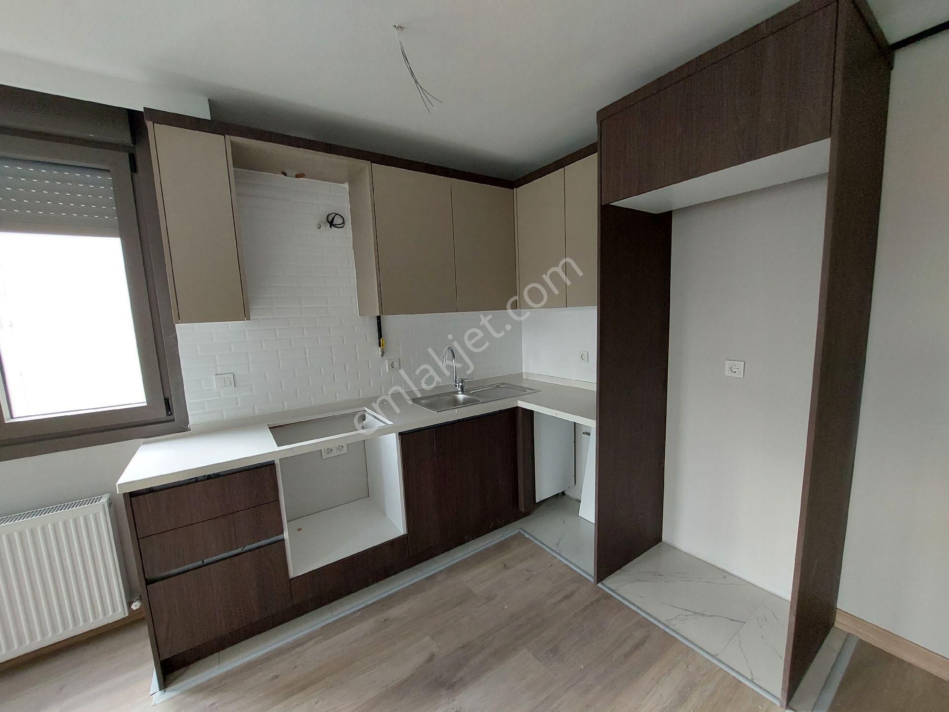 Maltepe Küçükyalı Da Harika Konumda Ve 1 Nci Sınıf İşçilik - Görsel 26