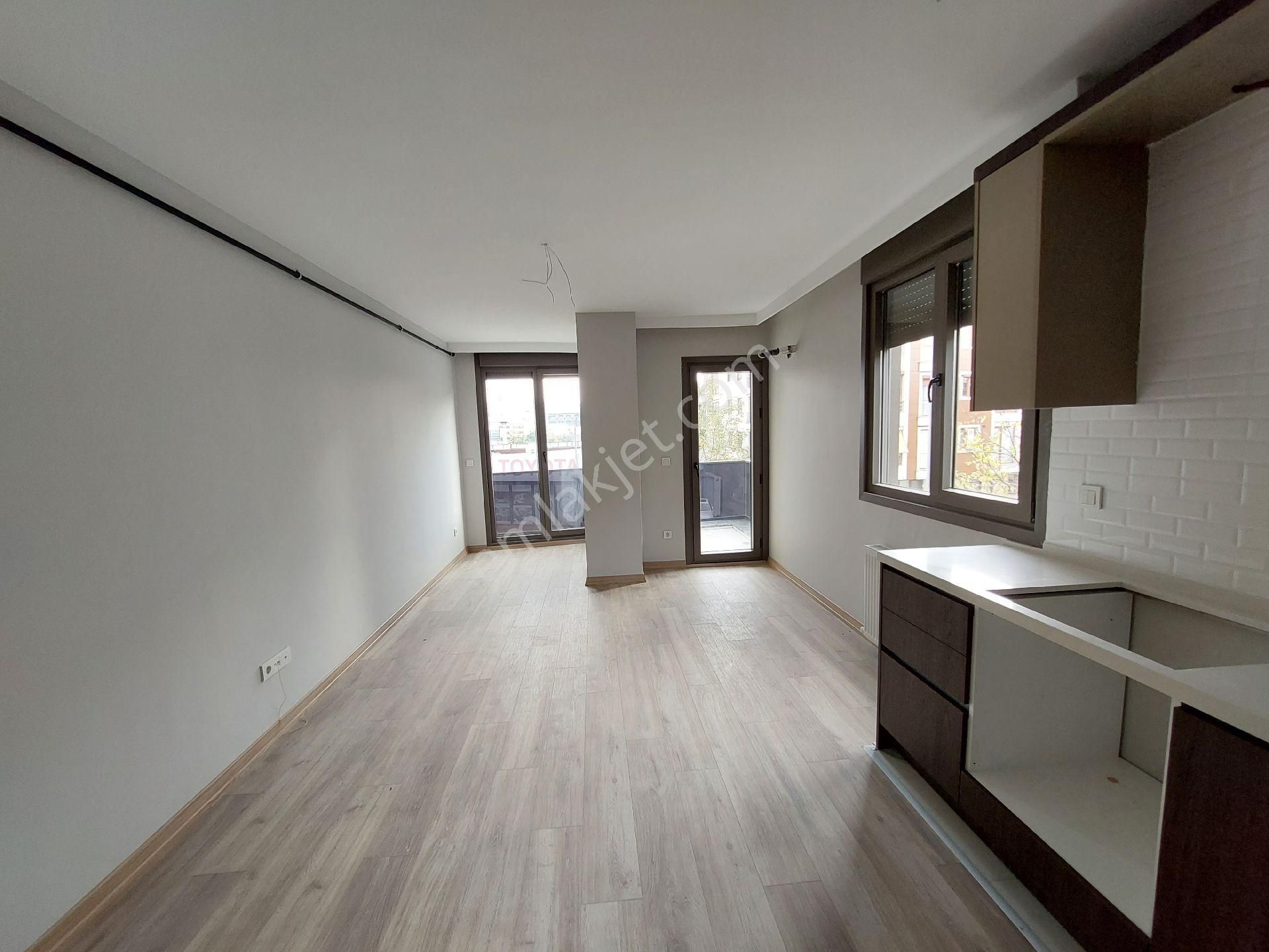 Maltepe Küçükyalı Da Harika Konumda Ve 1 Nci Sınıf İşçilik - Görsel 23