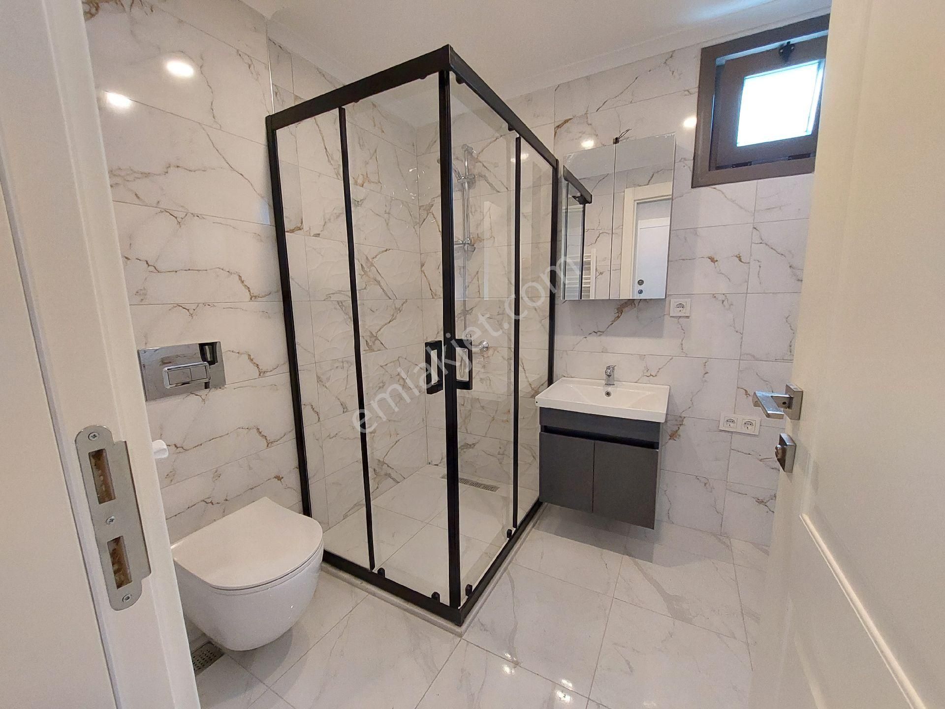 Maltepe Küçükyalı Da Harika Konumda Ve 1 Nci Sınıf İşçilik - Görsel 22