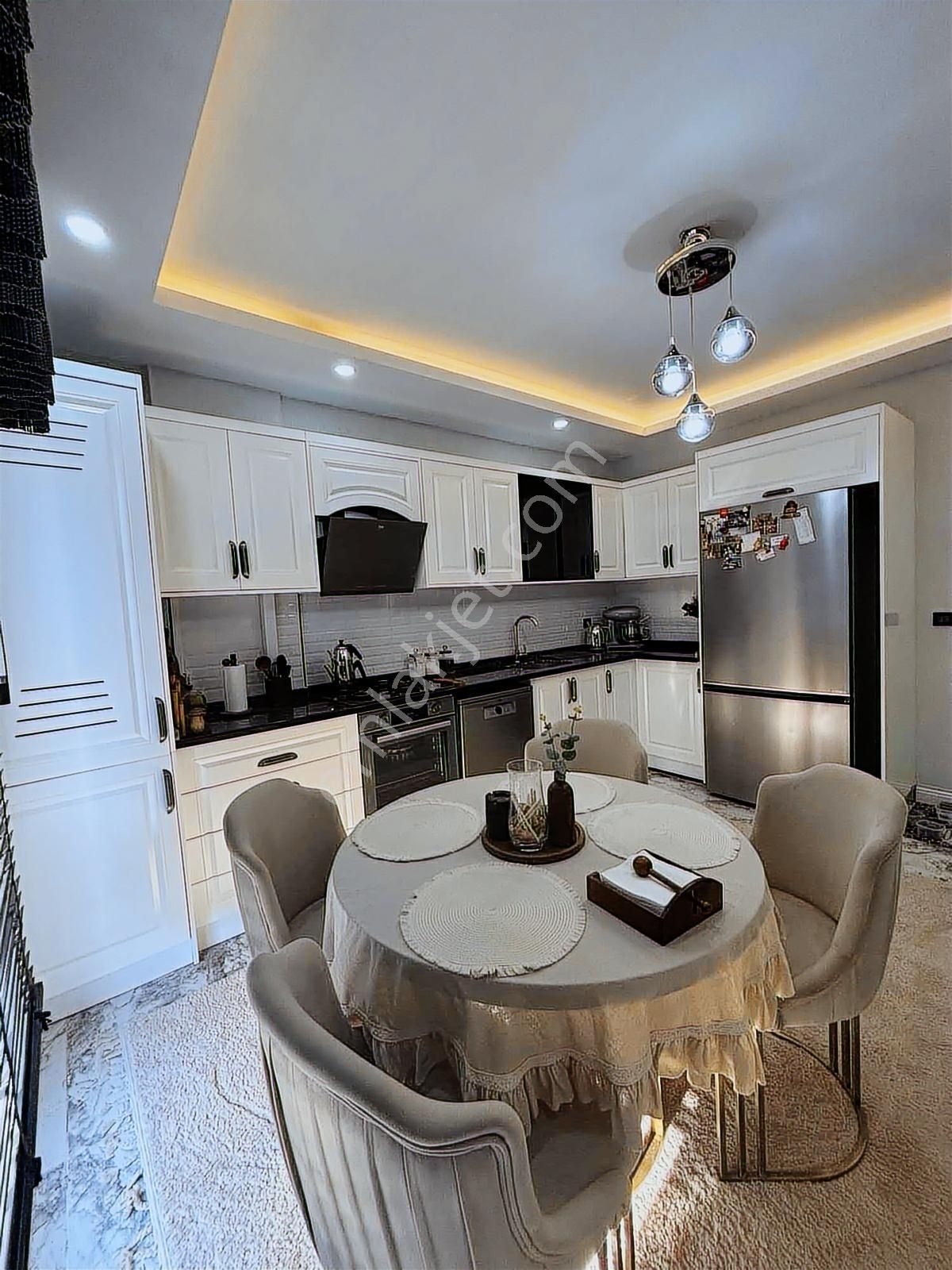 Lokasyonu Güçlü, Geniş 3+1