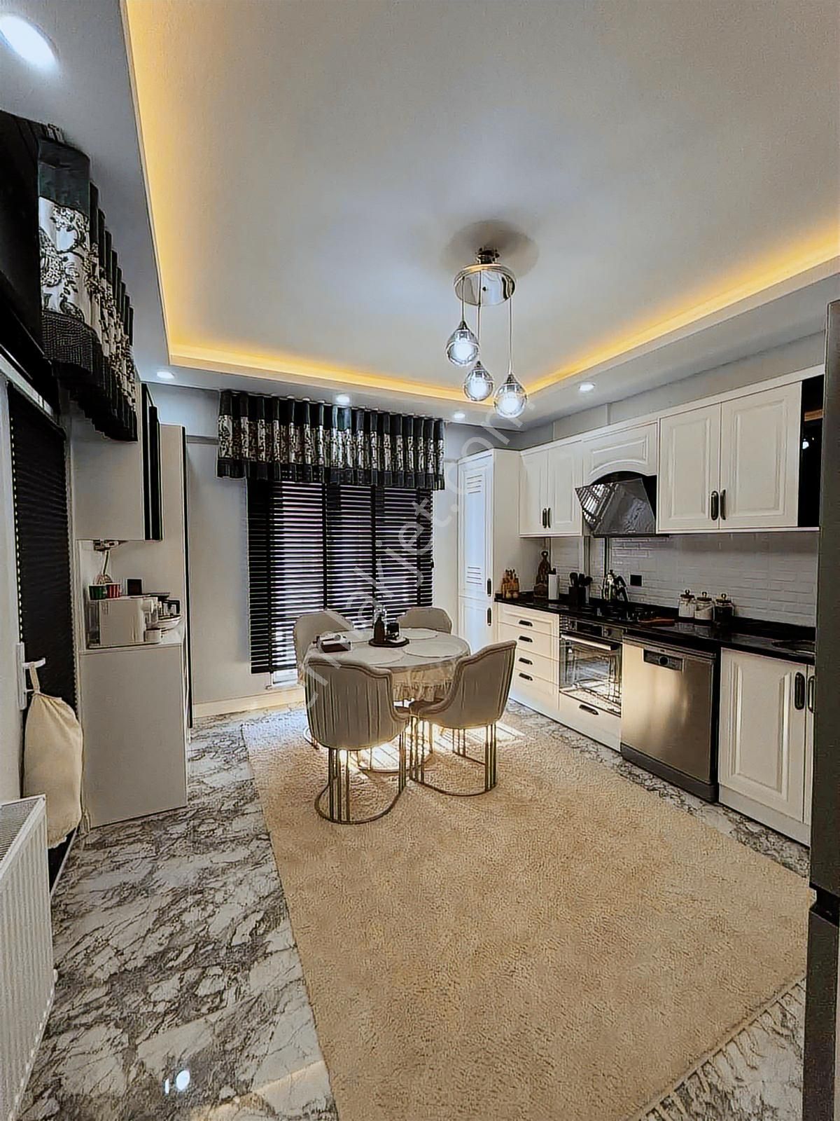 Lokasyonu Güçlü, Geniş 3+1 - Görsel 2