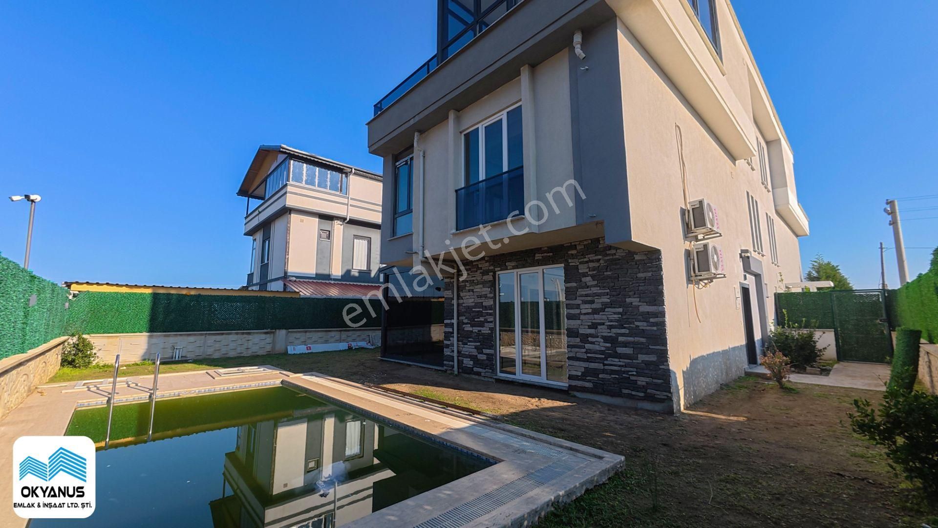 Karasu'da Deniz Manzaralı Teraslı Havuzlu Satılık 3+1 Villa - Görsel 9