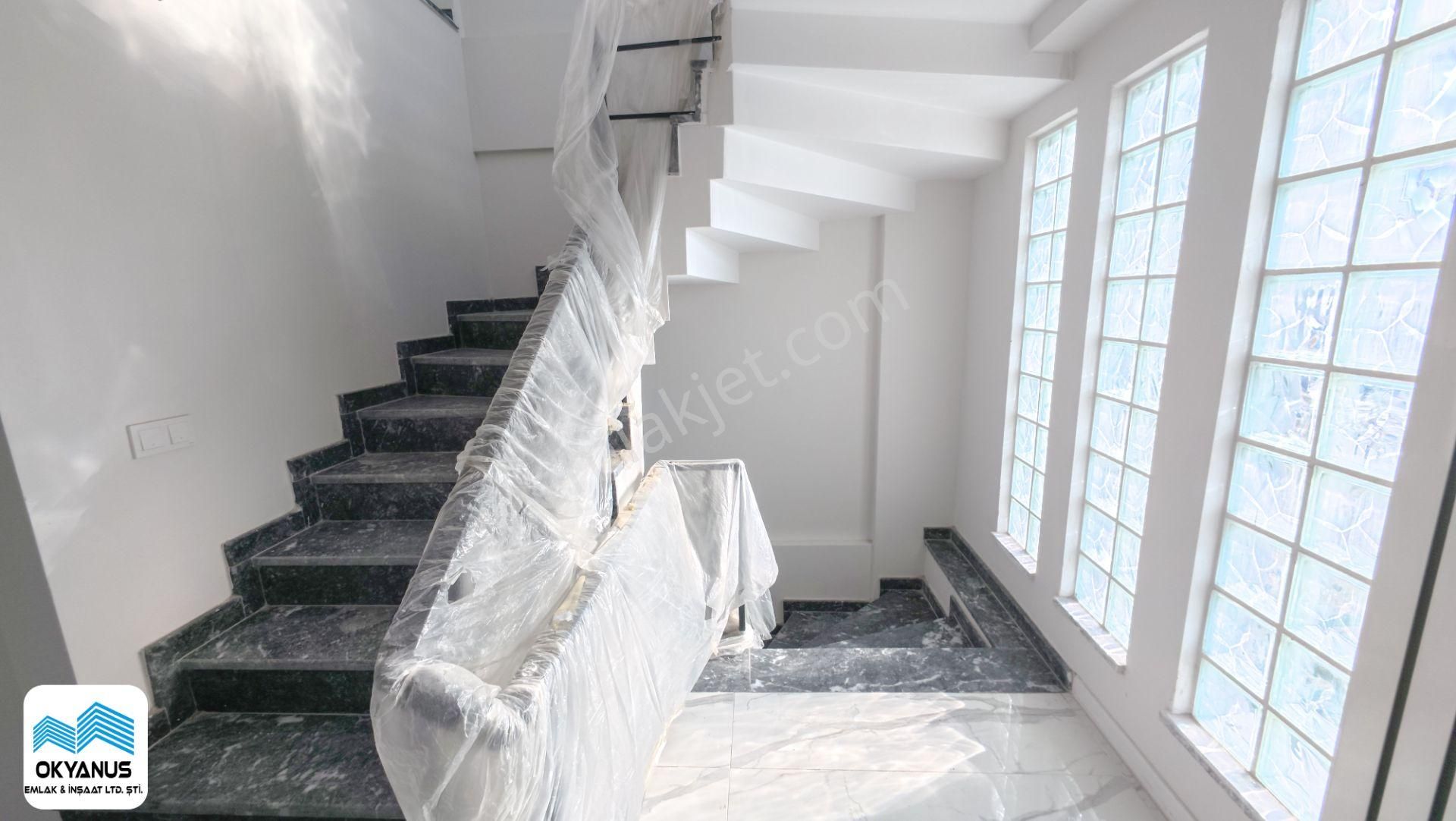 Karasu'da Deniz Manzaralı Teraslı Havuzlu Satılık 3+1 Villa - Görsel 31