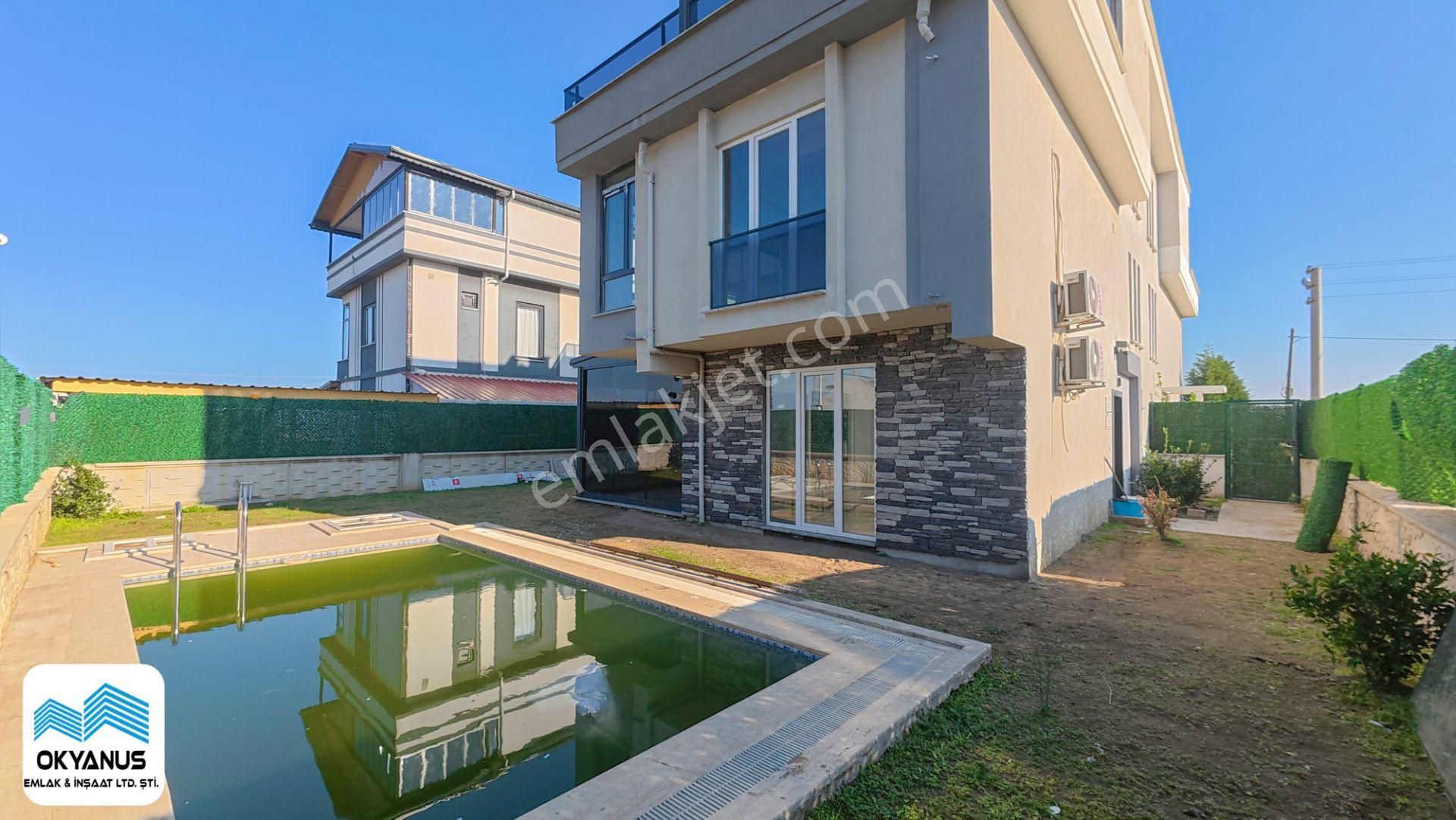 Karasu'da Deniz Manzaralı Teraslı Havuzlu Satılık 3+1 Villa - Görsel 16