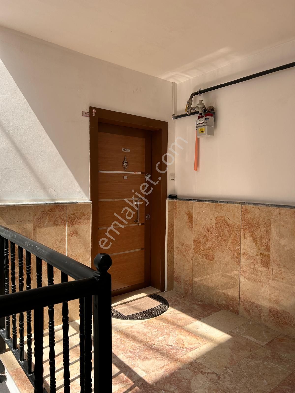 Karapürçek'te Geniş Mutfaklı Ebeveyn Banyolu Katta 3+1 Satılık Daire - Görsel 21