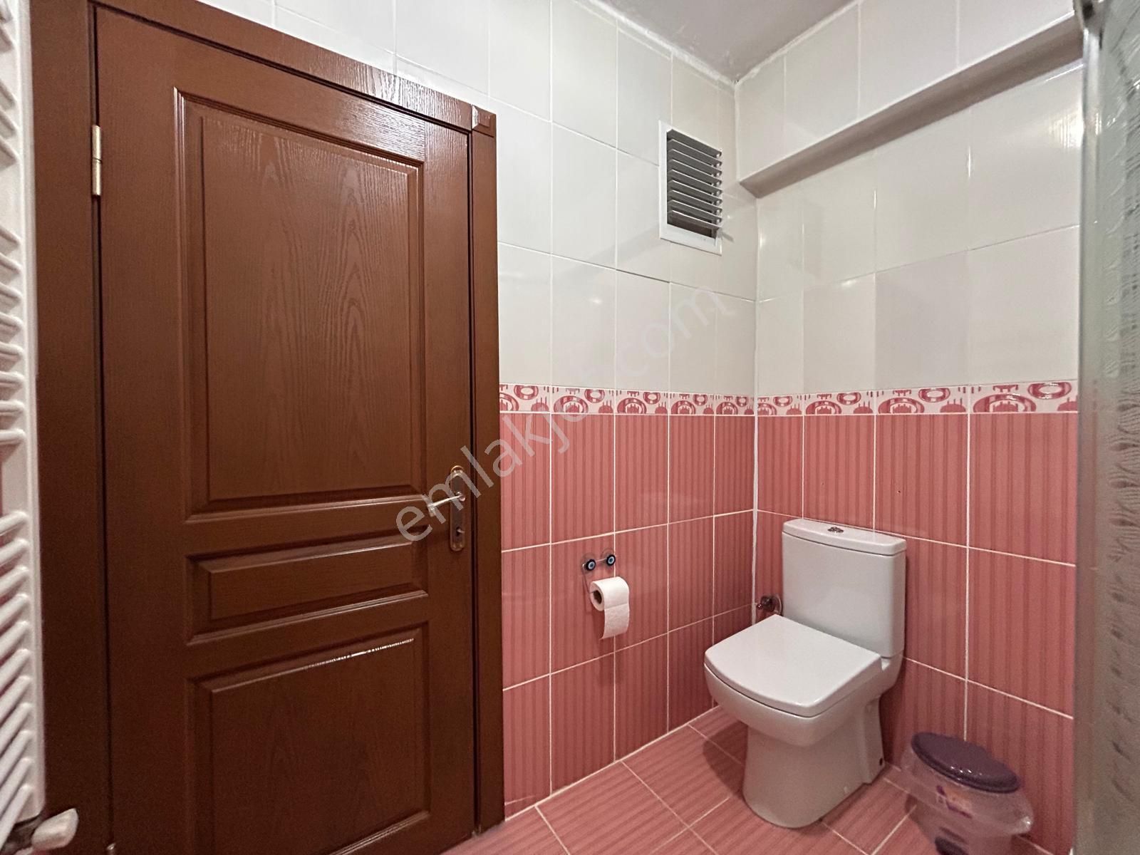 Karapürçek'te Geniş Mutfaklı Ebeveyn Banyolu Katta 3+1 Satılık Daire - Görsel 19