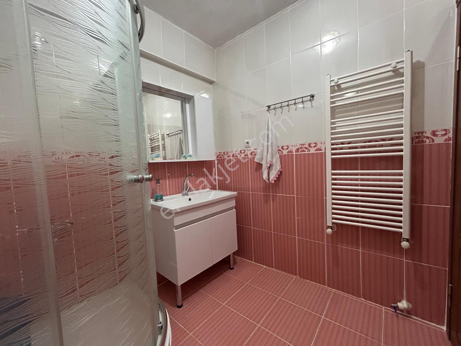 Karapürçek'te Geniş Mutfaklı Ebeveyn Banyolu Katta 3+1 Satılık Daire - Görsel 17