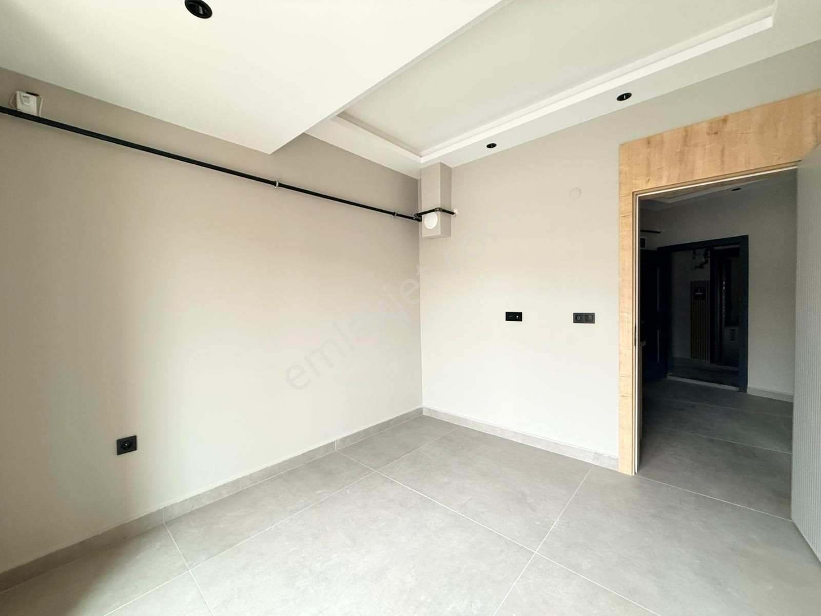 Cb King'den Yıldız Mah. Yeni İzmir Yolu Caddesi 1+1 Kiralık Ofis - Görsel 5