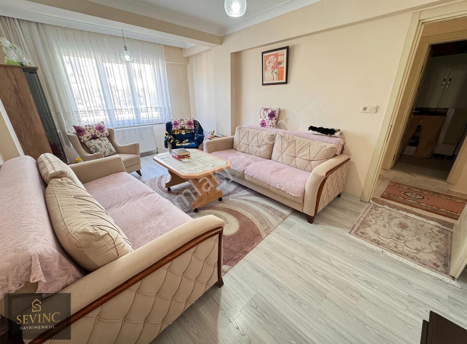 Sevinç'ten Kapalı Pazar Yanı, Servet Çırpan Caddesinde 3+1 Daire - Görsel 10