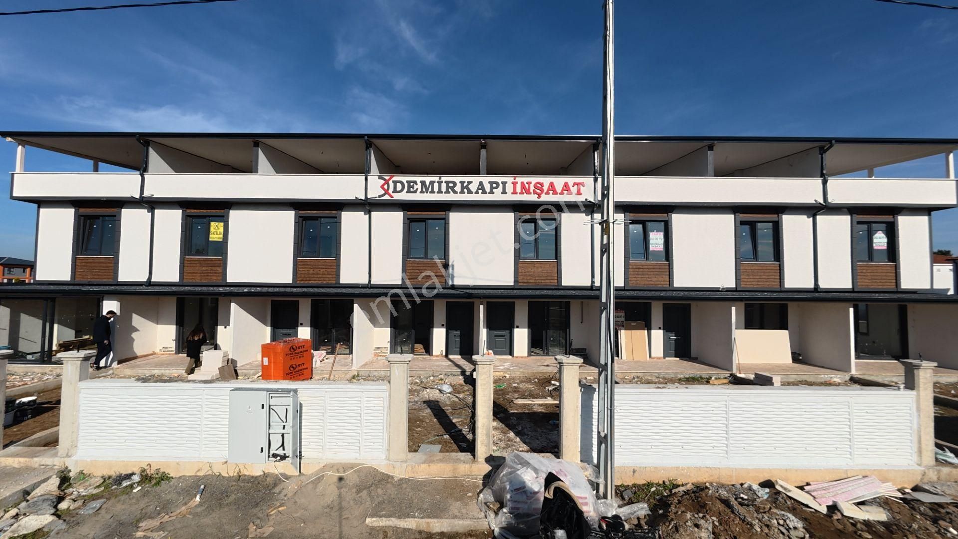 Karasu 'da Özel Havuzlu Prestijli 3+1 Satılık Villa - Görsel 2